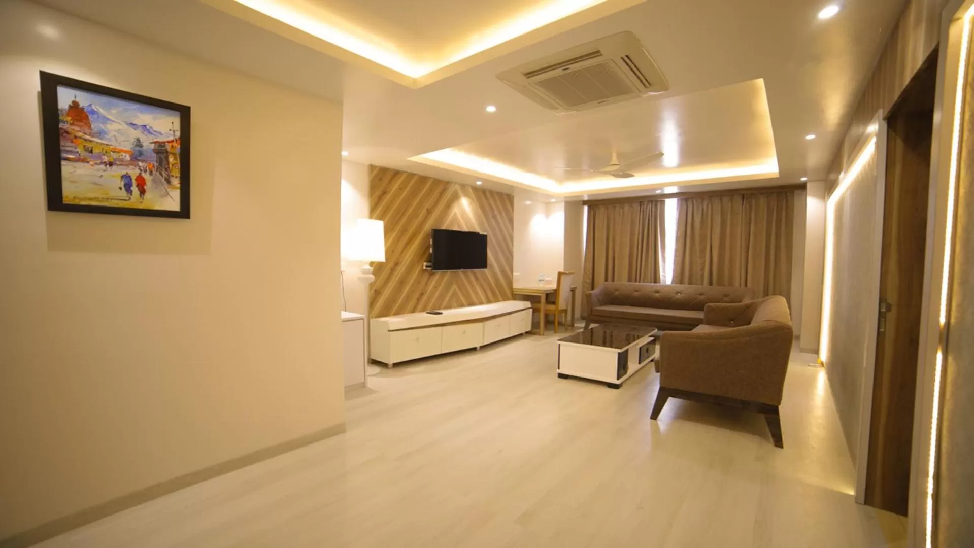 Dhamma Grand Hotel Resort