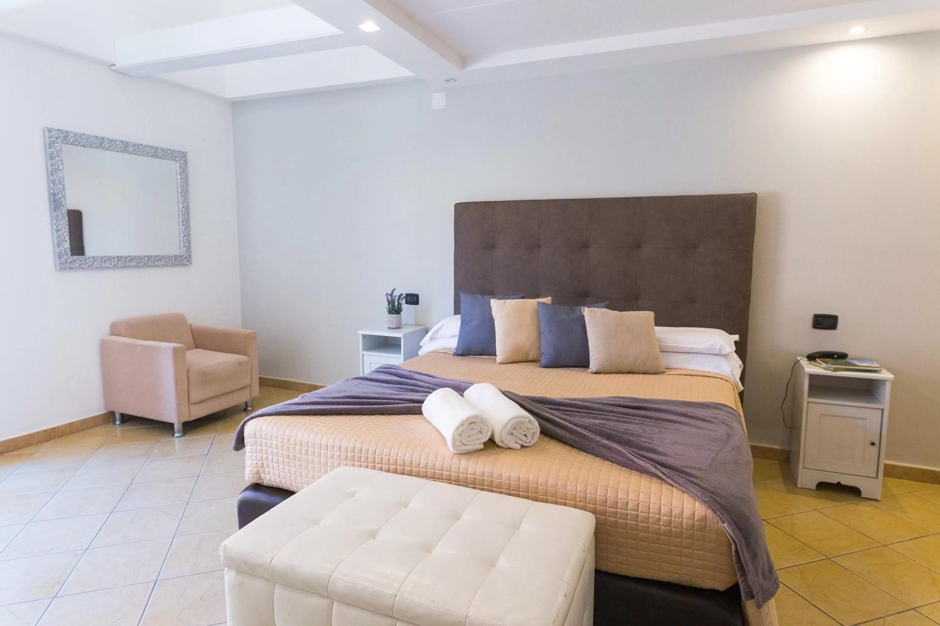 Bed in Hotel Rivoli Sorrento