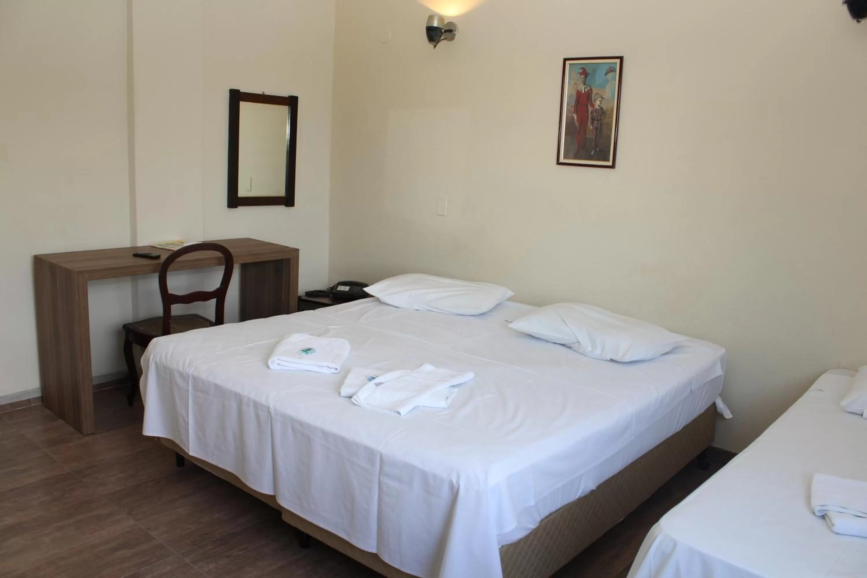 Photo of the whole room, Bed in Espigão Palace Hotel