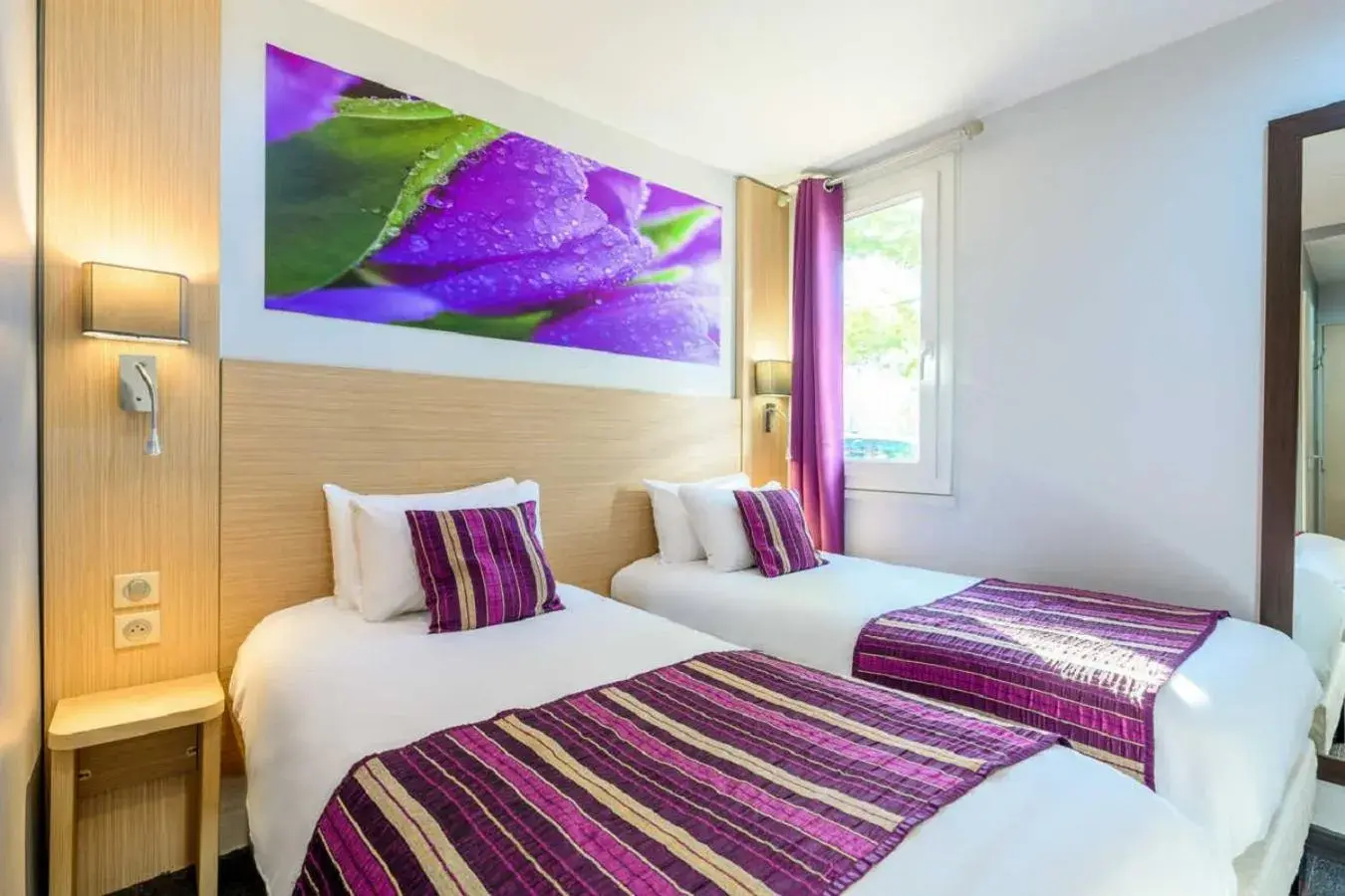 Twin Room in Comfort Hotel Orleans Sud Twin Room in Comfort Hotel Orleans Sud