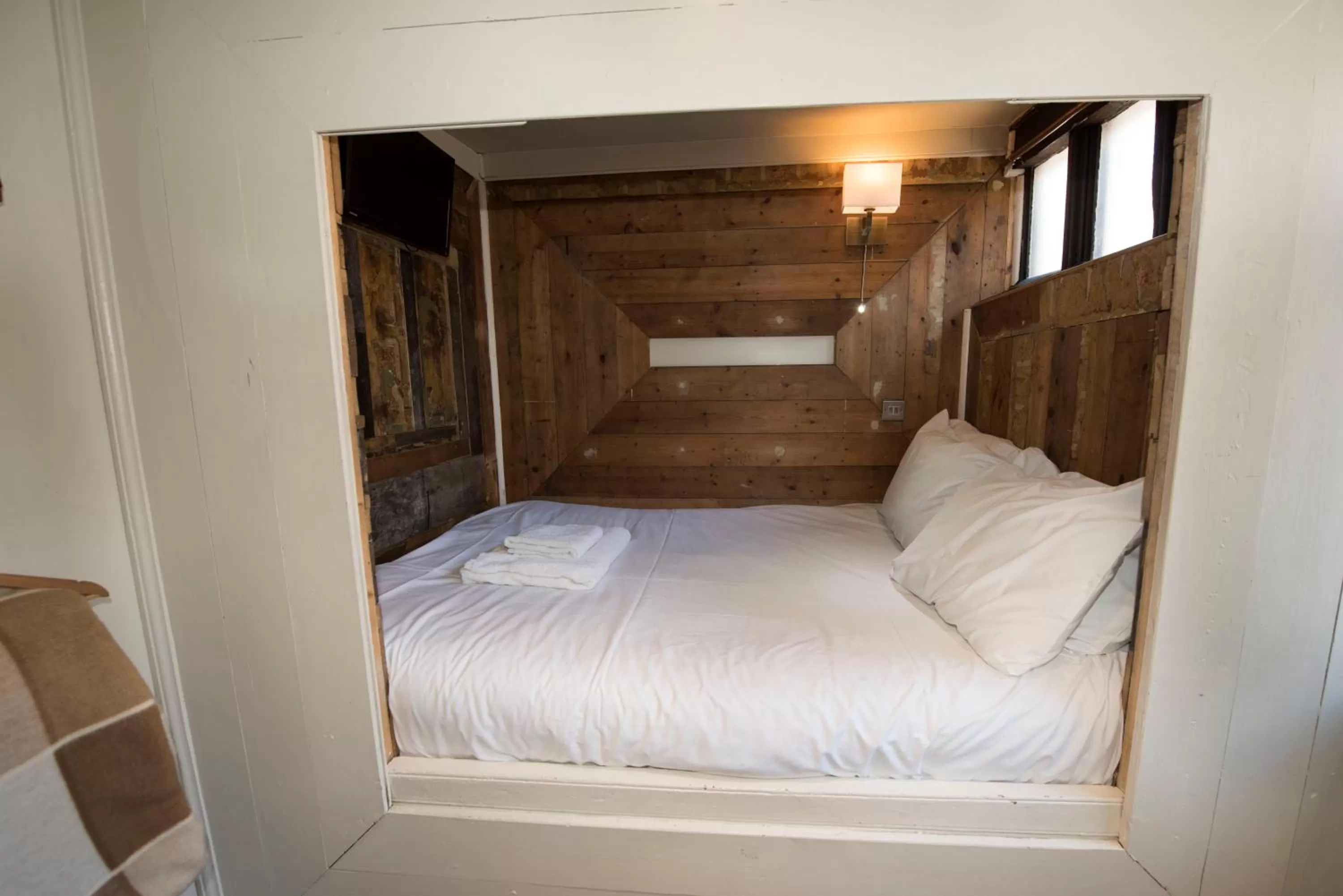 Bed in Alma Inn & Dining Rooms