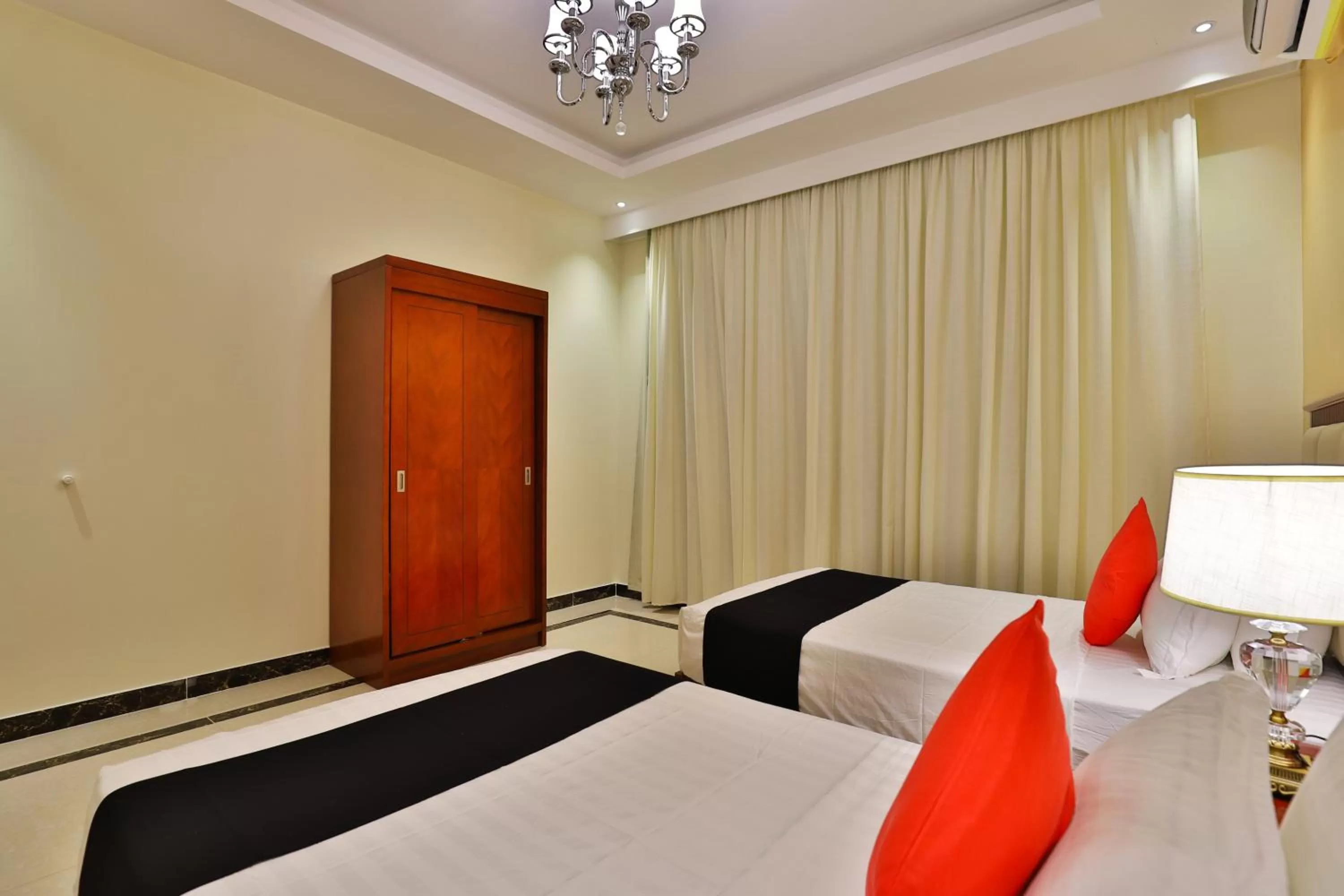 Bedroom, Bed in Dreams Houses furnished Suites