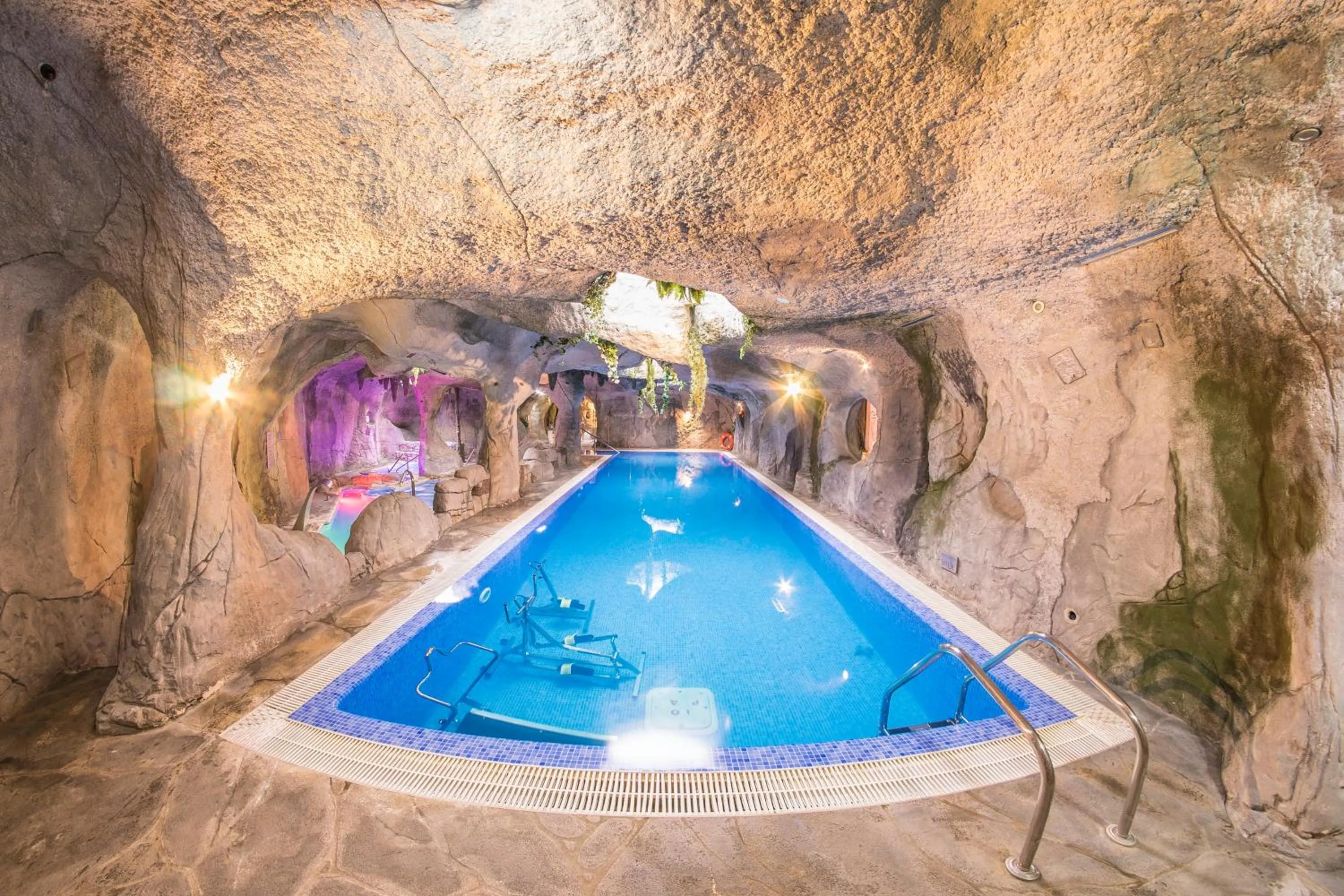 Spa and wellness centre/facilities in Hotel & Spa María Manuela