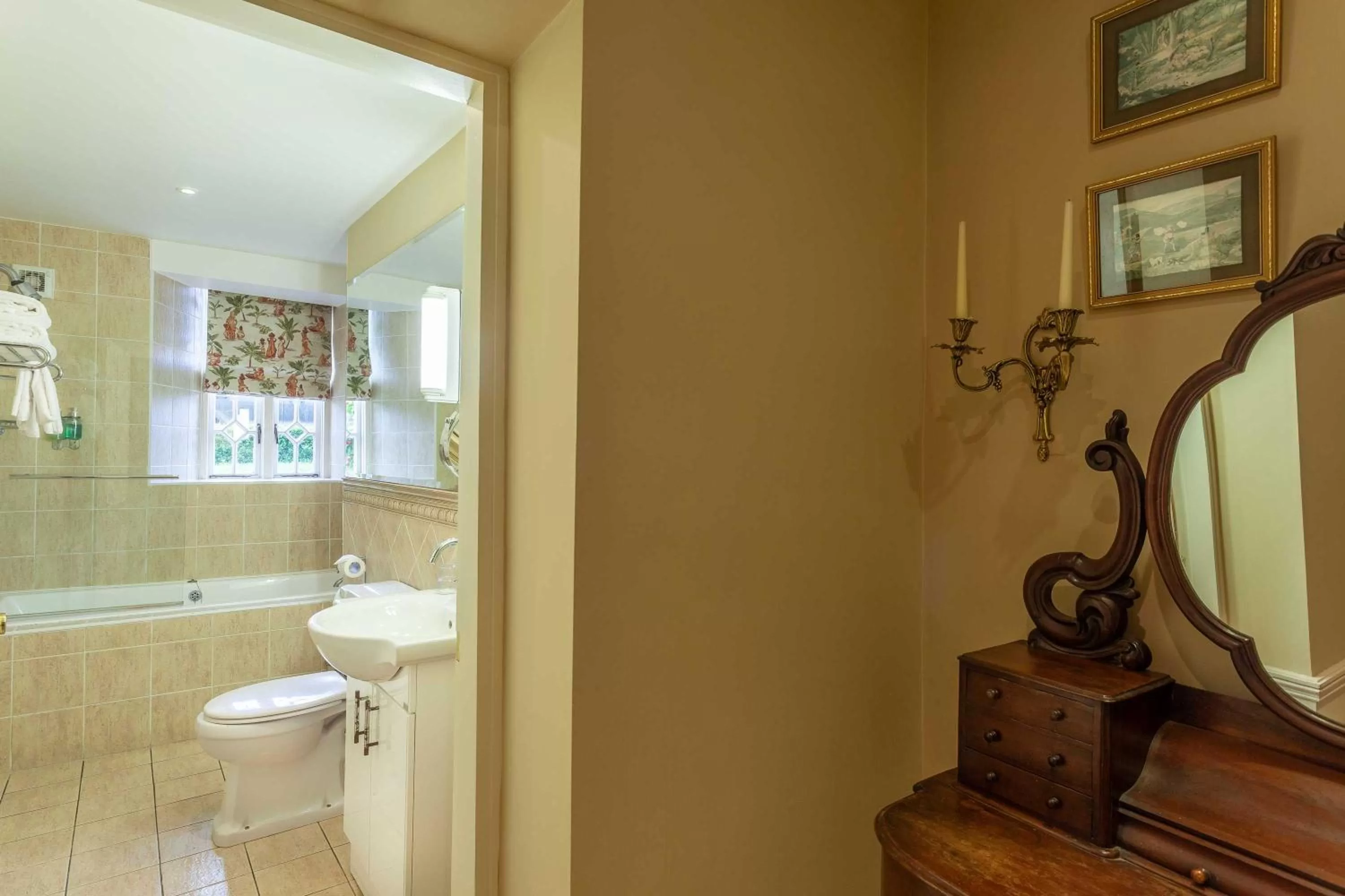 Bathroom in Ballyseede Castle