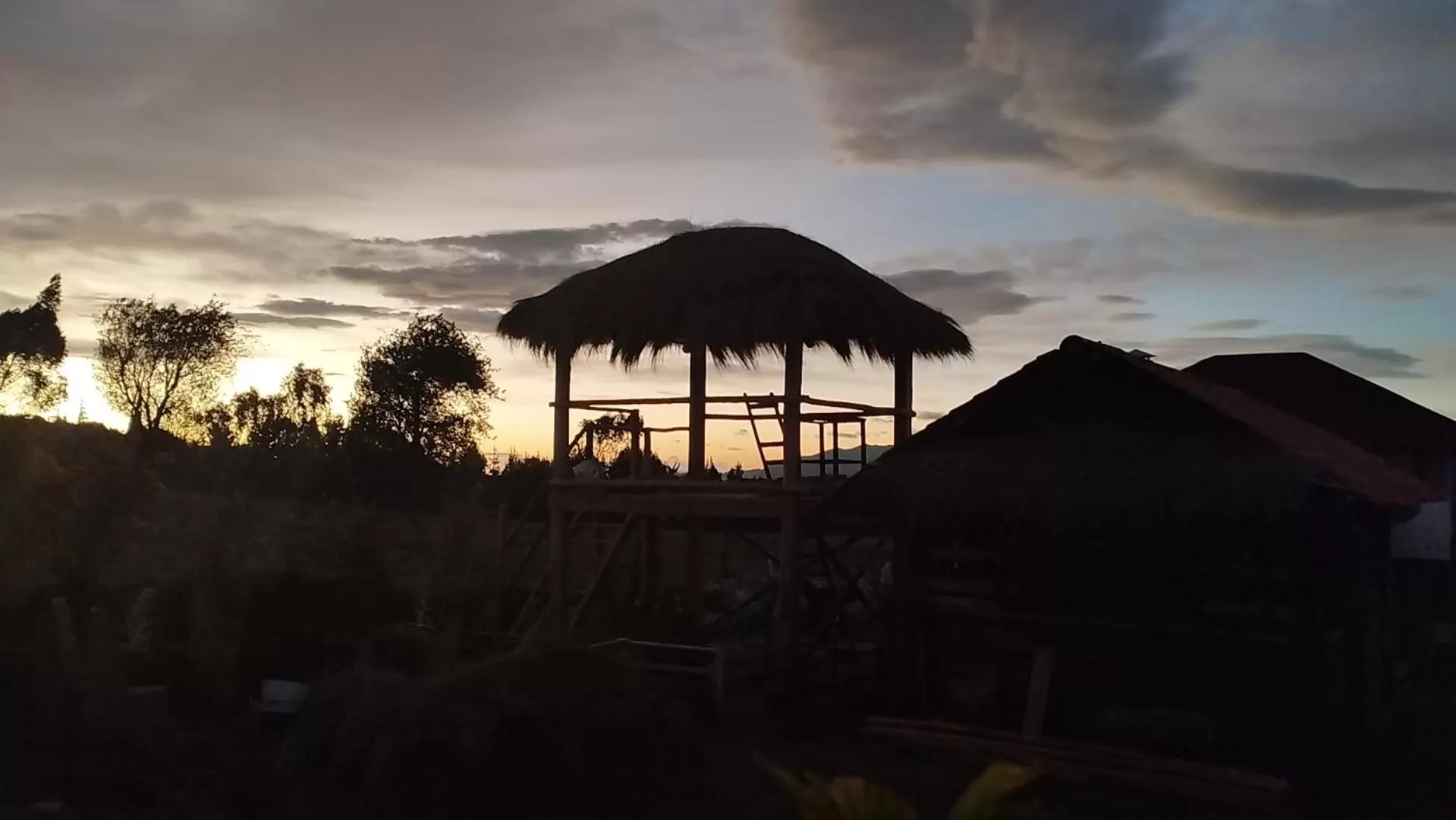 Natural landscape, Sunrise/Sunset in Ruta de los volcanes "Casa de campo"