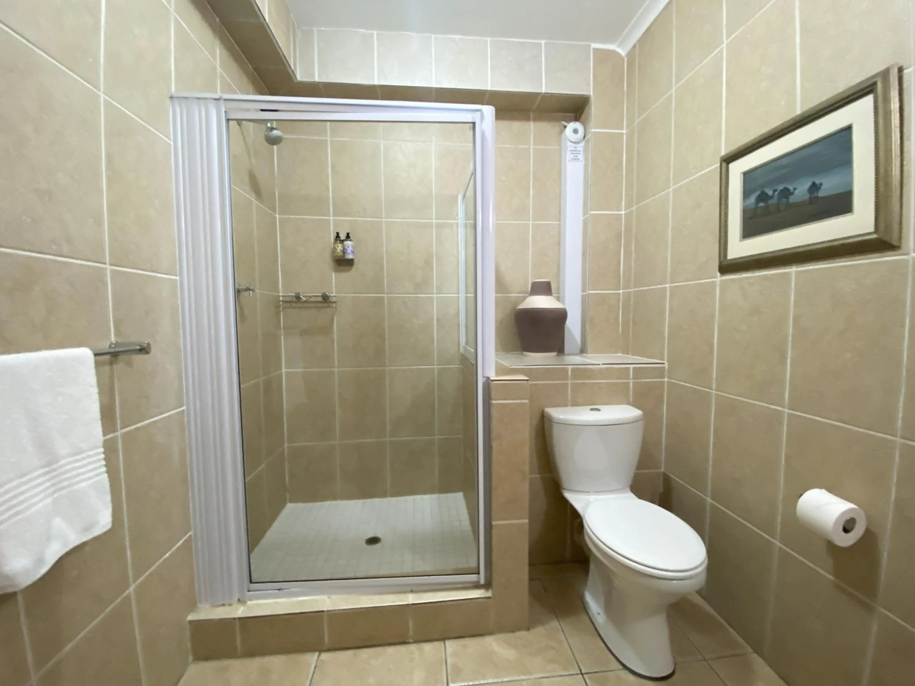 Bathroom in Bar-t-nique Guest House