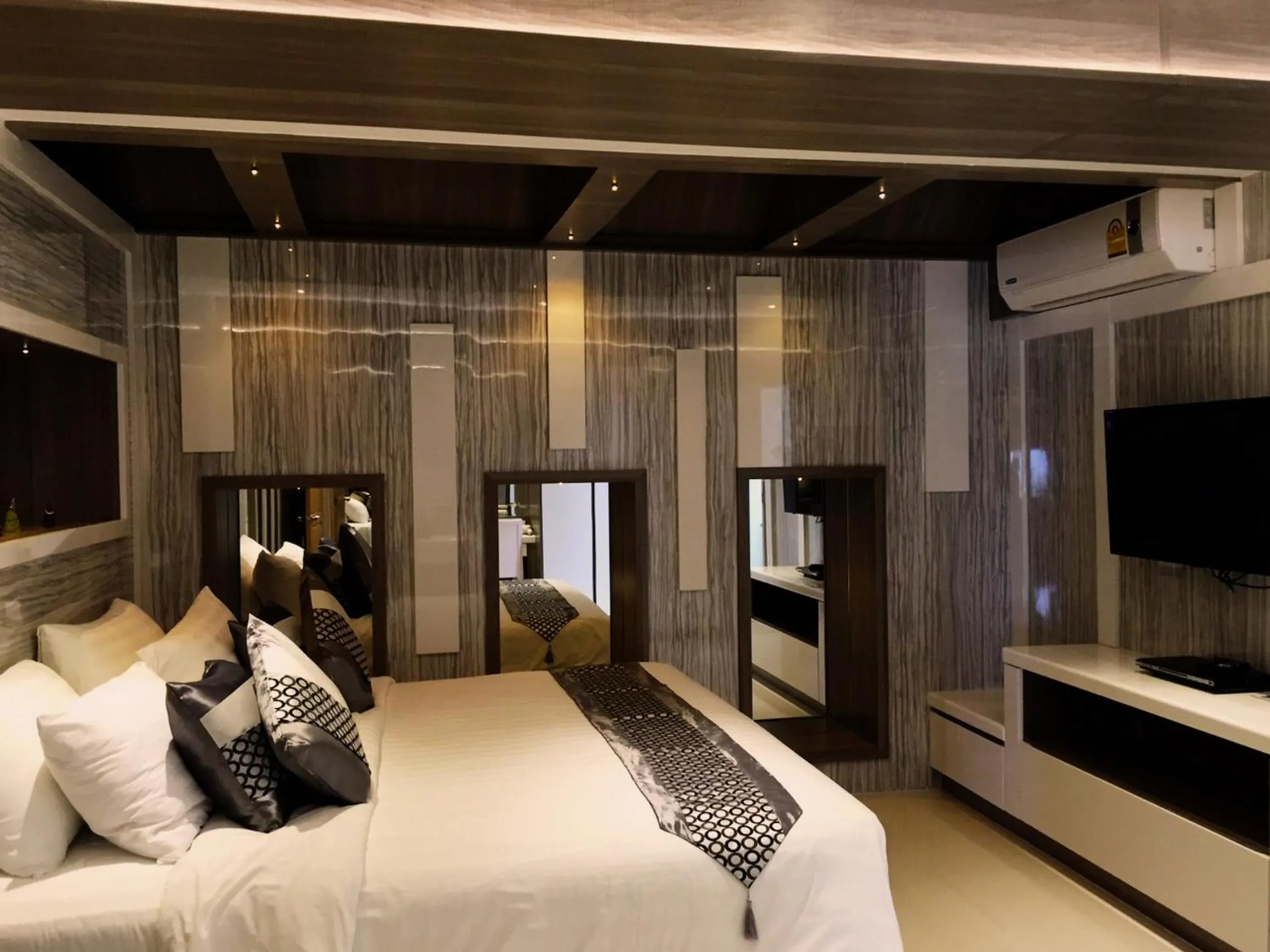 Bedroom in Patong Heritage Hotel Phuket - SHA Extra Plus