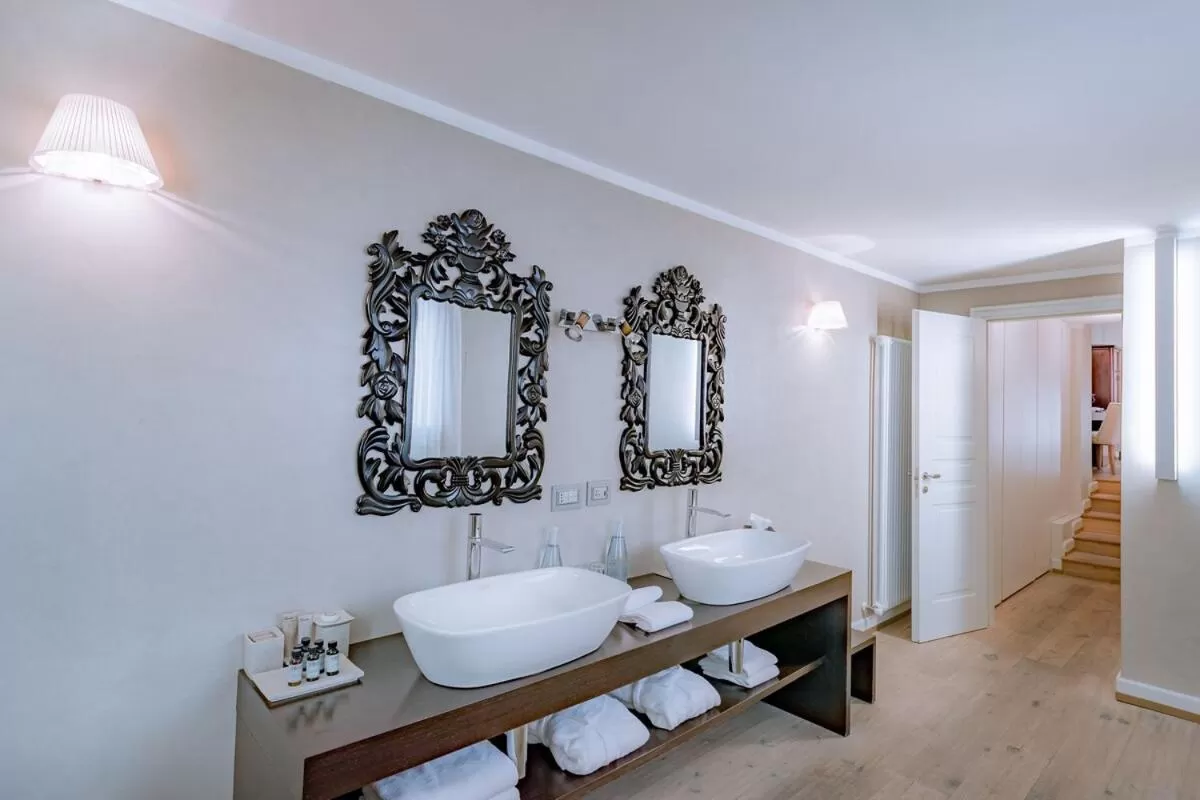 Bathroom in TownHouse 33