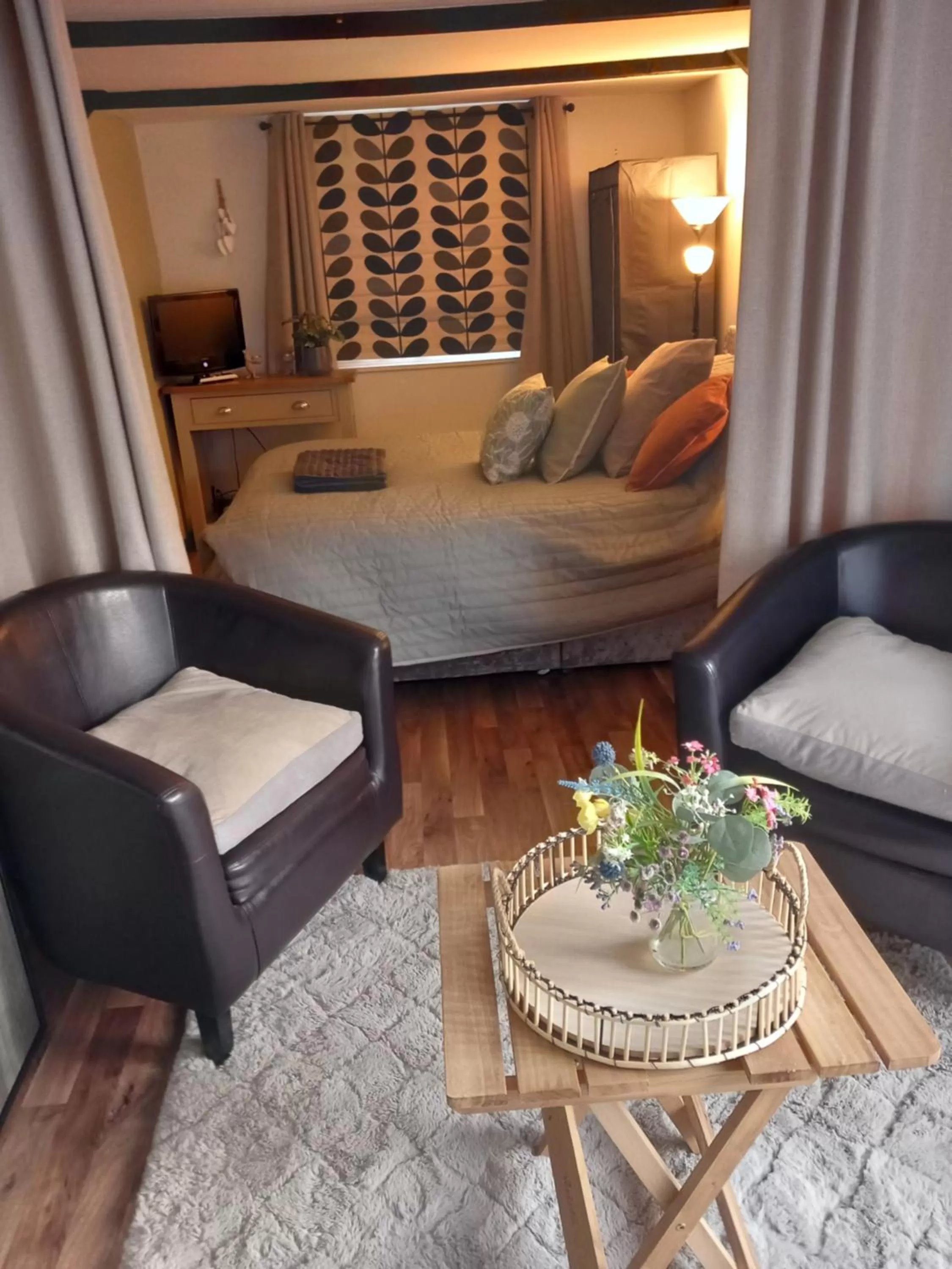 1 ivy cottages the street norton subcourse NR146RS