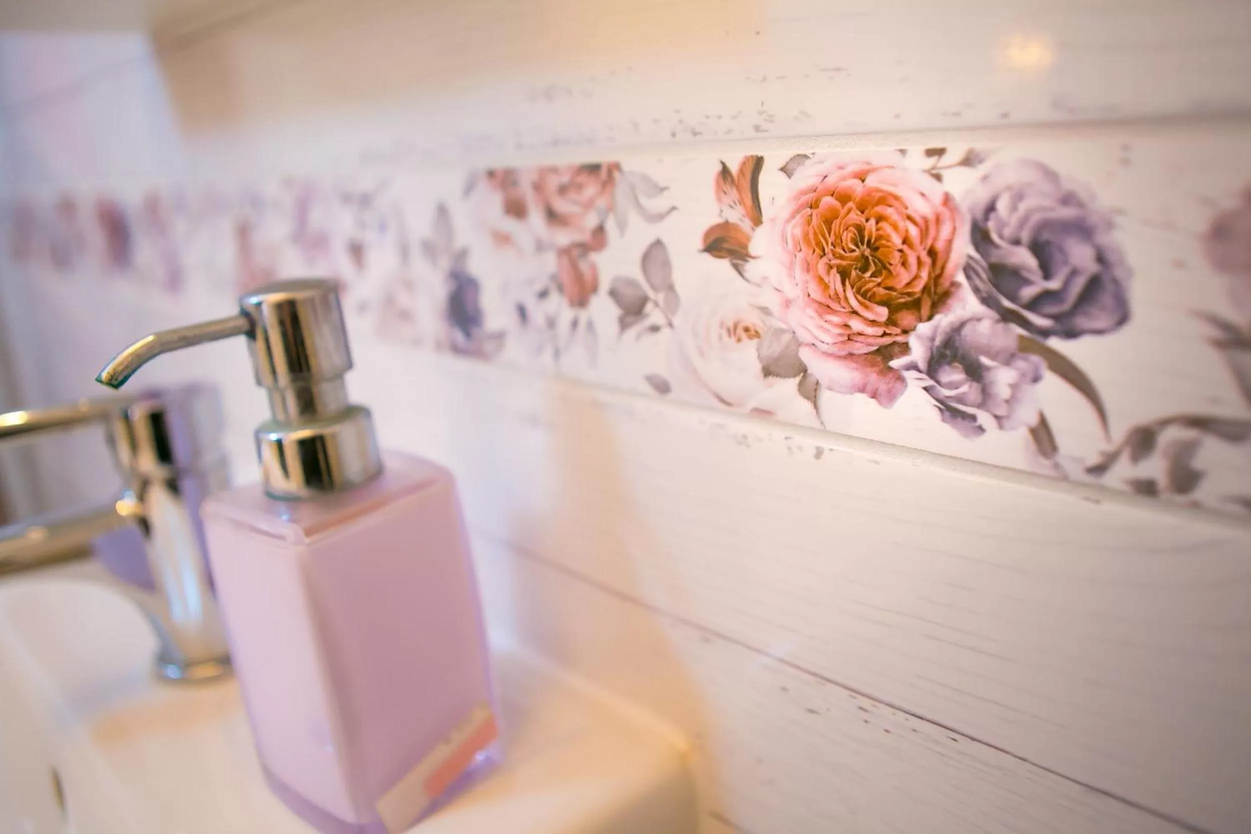 Bathroom in Green Park Villa