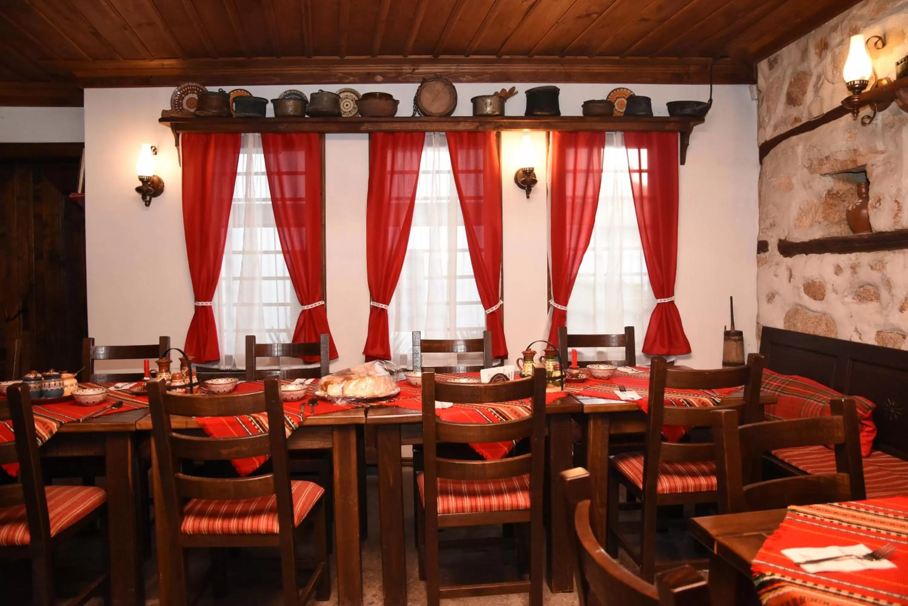 Restaurant/Places to Eat in Djudjeva Kyshta Hotel