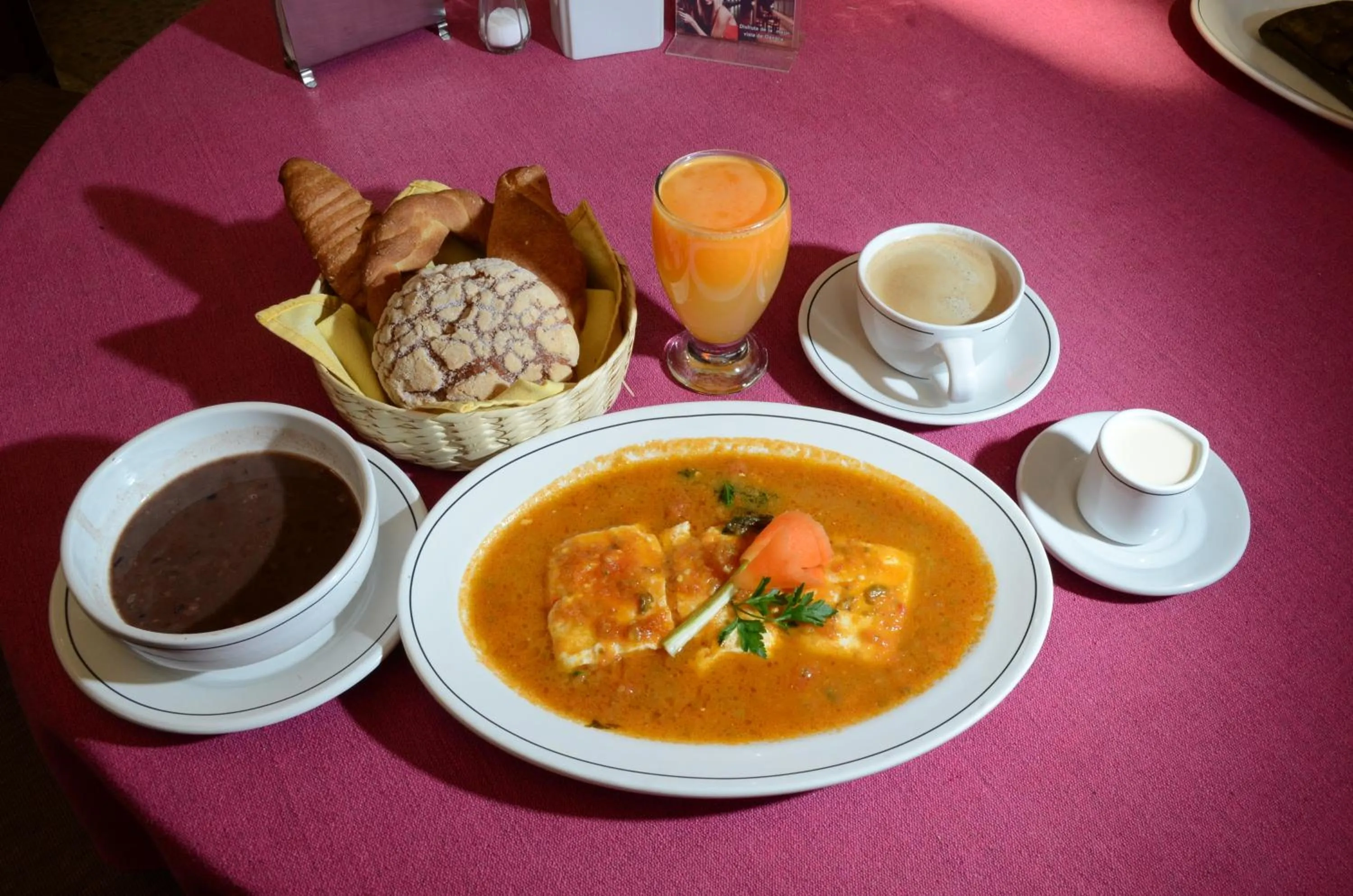 Breakfast in Hotel Casa Antigua
