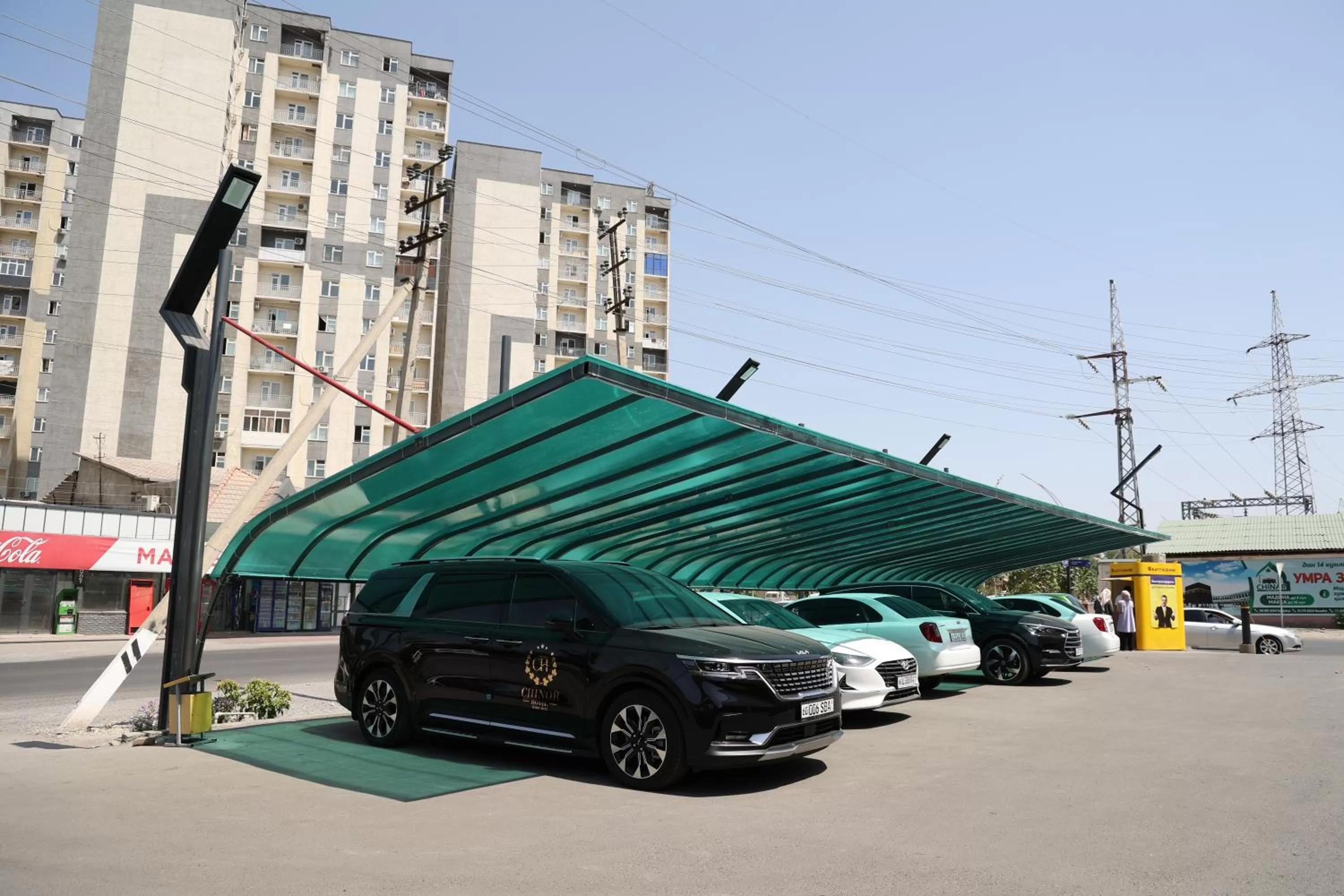 Parking in CHlNOR HOTEL