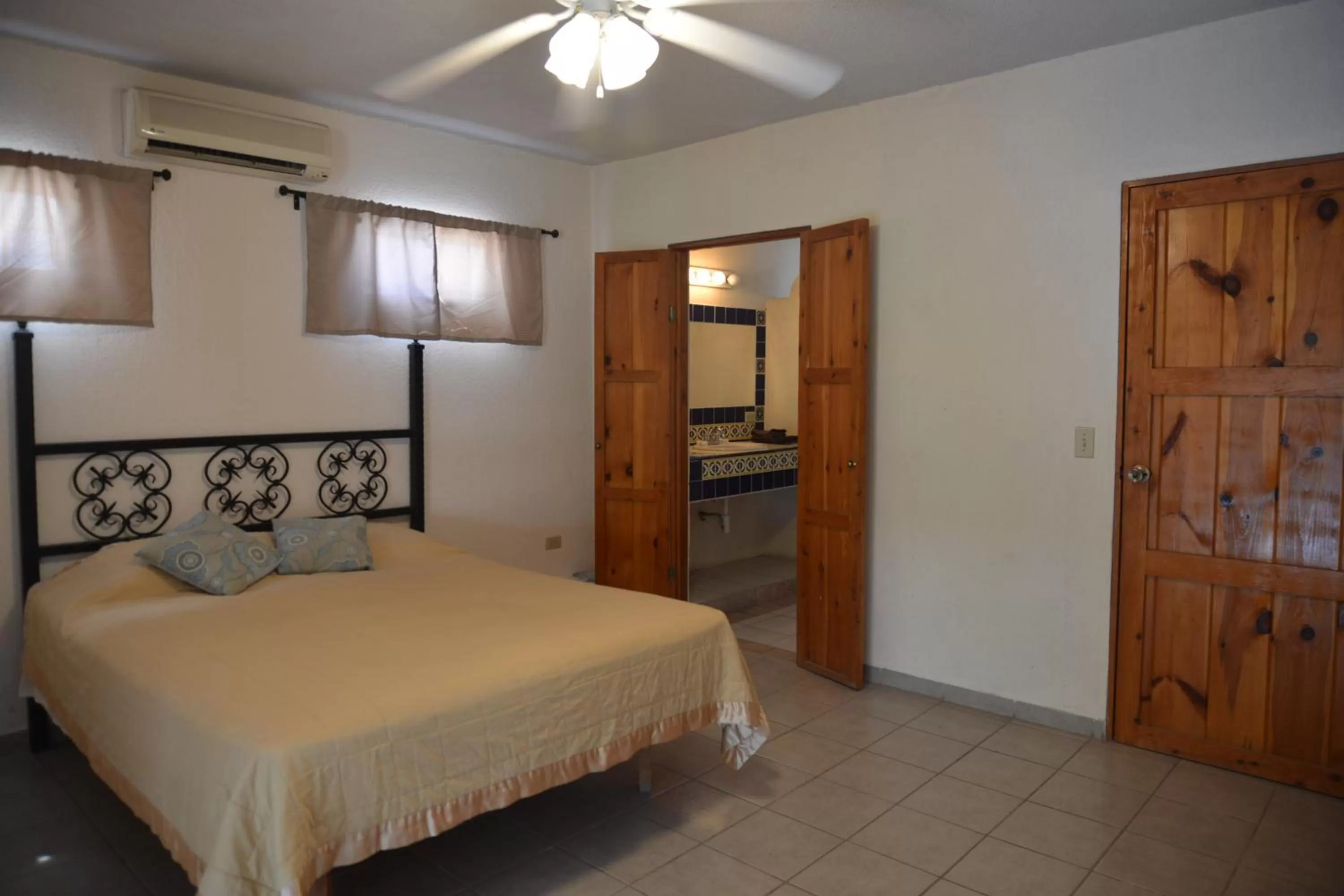 Bed in Casabuena B&B