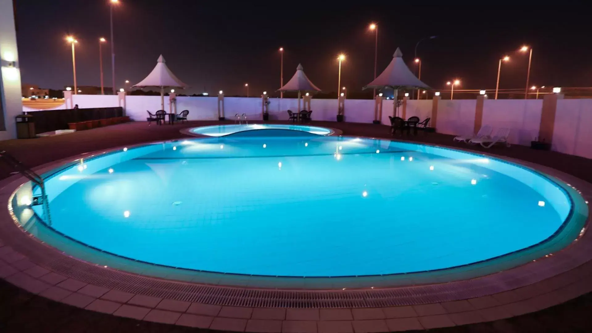 Remas Hotel Suites - Al Khoudh, Seeb, Muscat Remas Hotel Suites - Al Khoudh, Seeb, Muscat