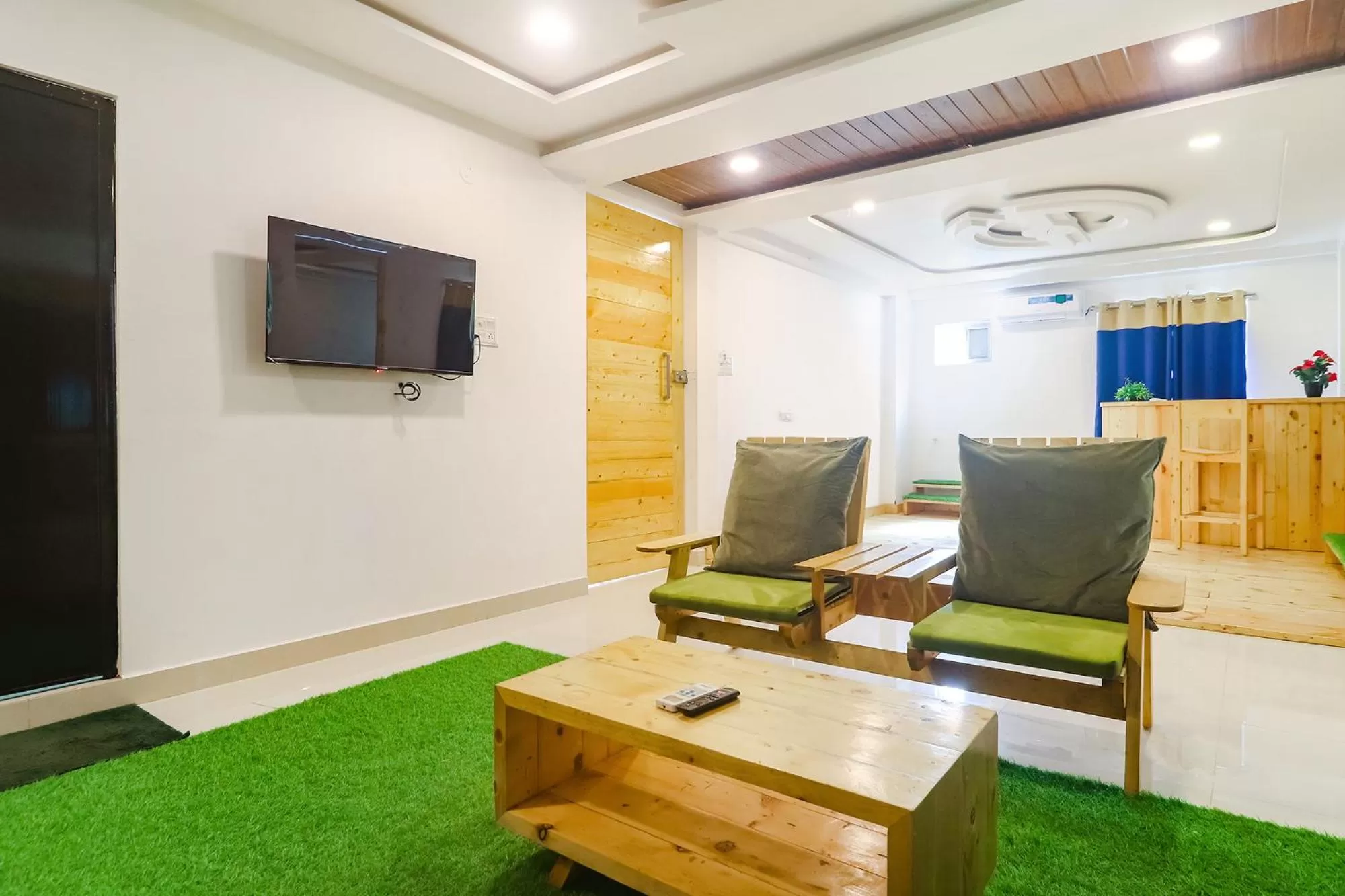 Seating Area in FabHotel Green Leaf