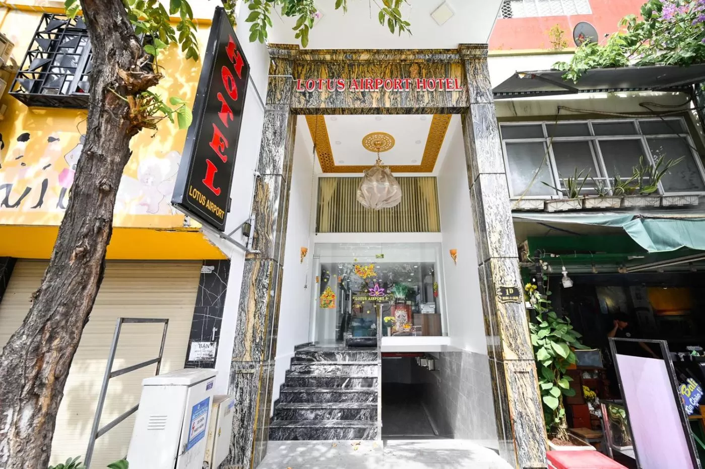 Facade/entrance in Lotus Airport Hotel Saigon