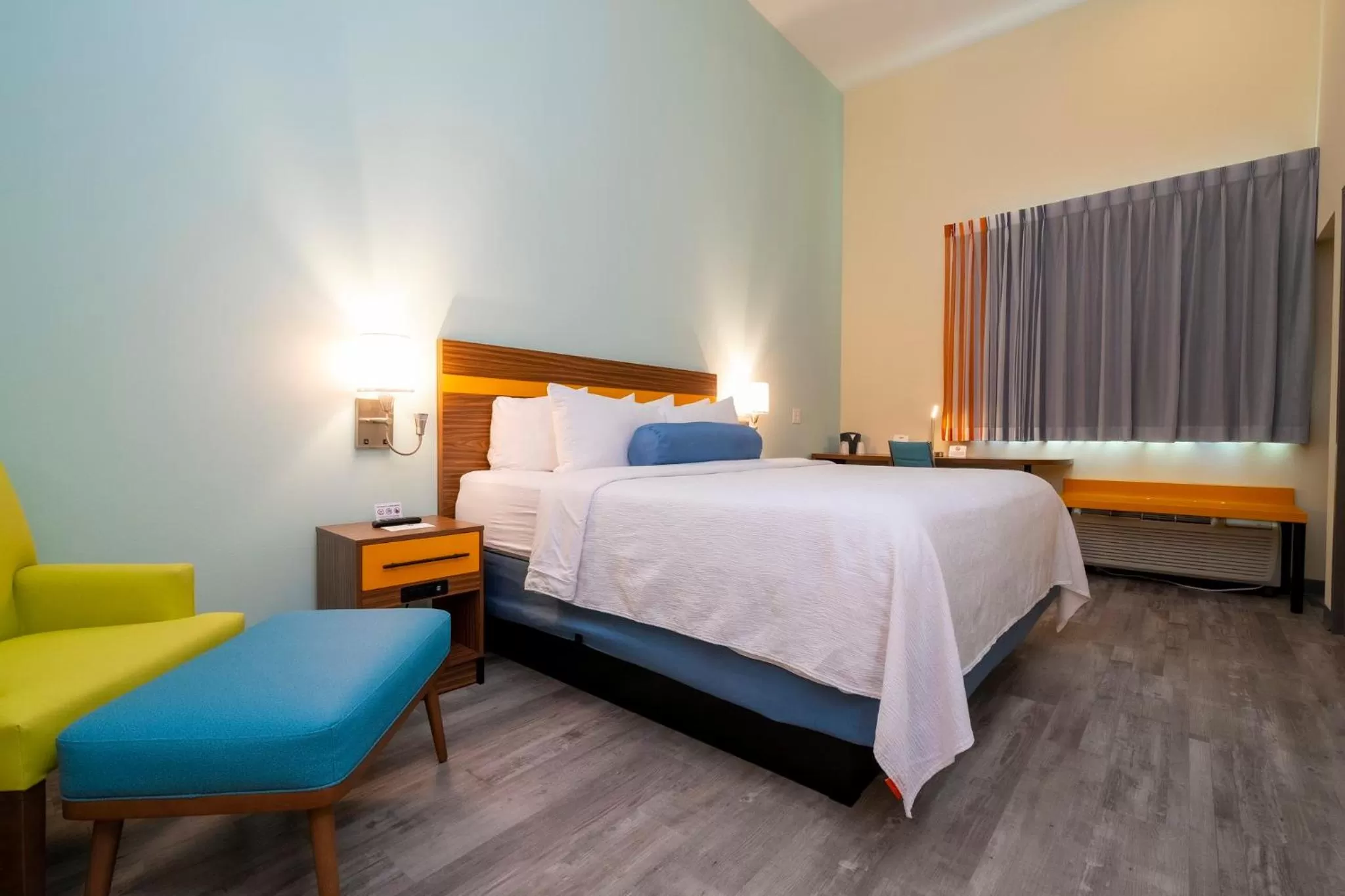 Bedroom, Bed in SPOT X Hotel Orlando Intl Dr by The Red Collection