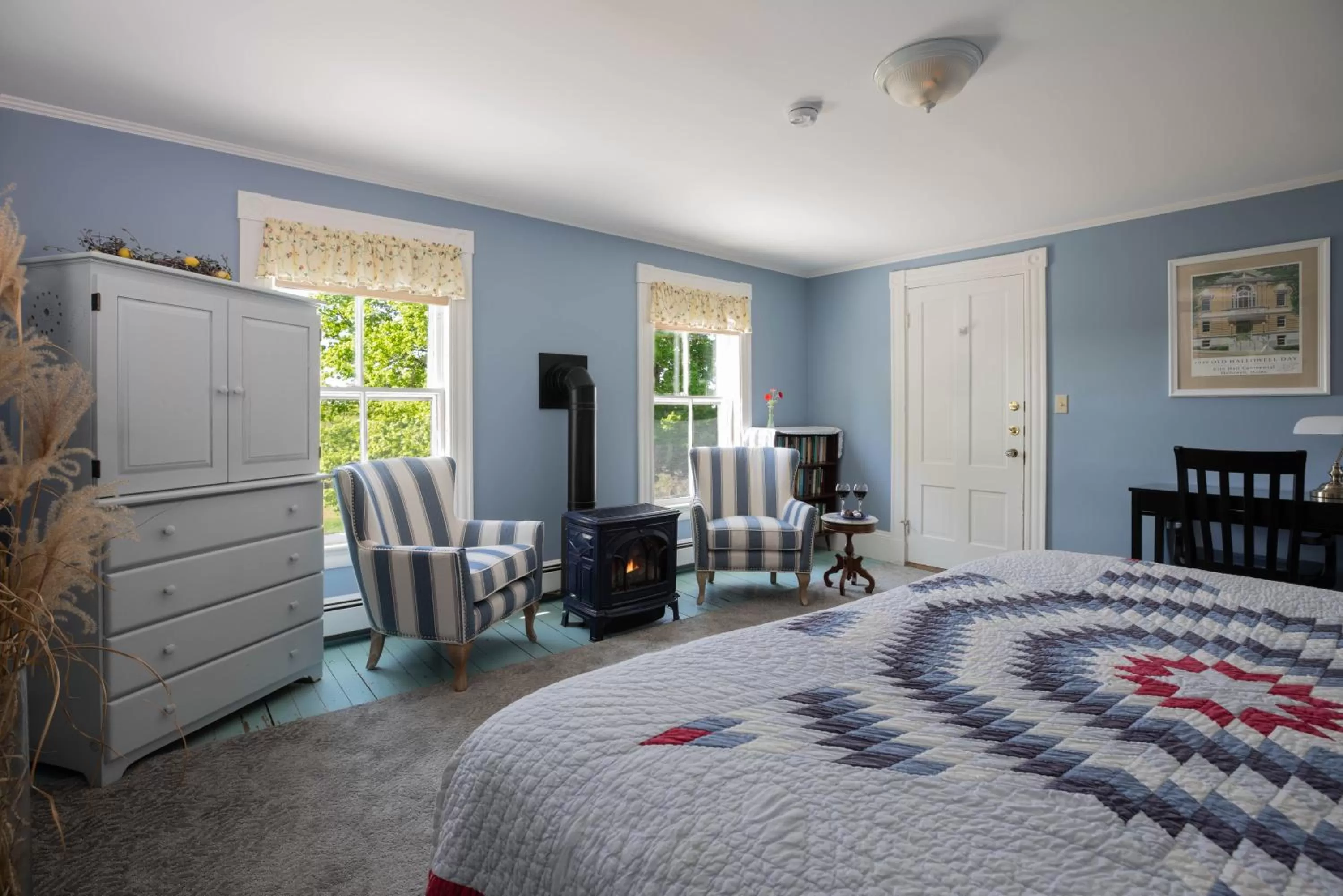 Photo of the whole room, Bed in Maple Hill Farm Inn