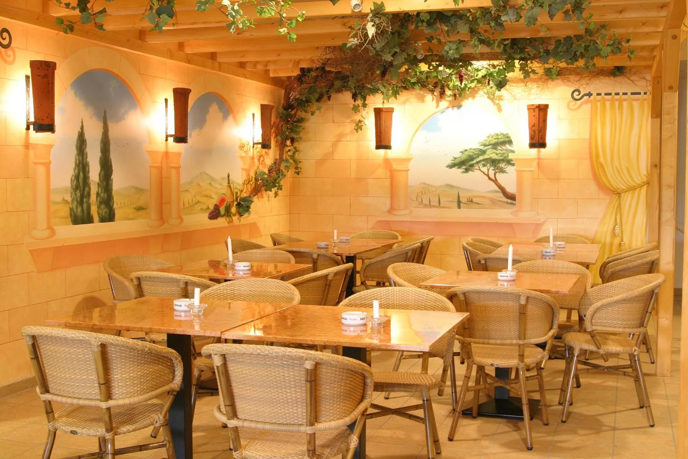 Restaurant/places to eat in Euroville Jugend- und Sporthotel