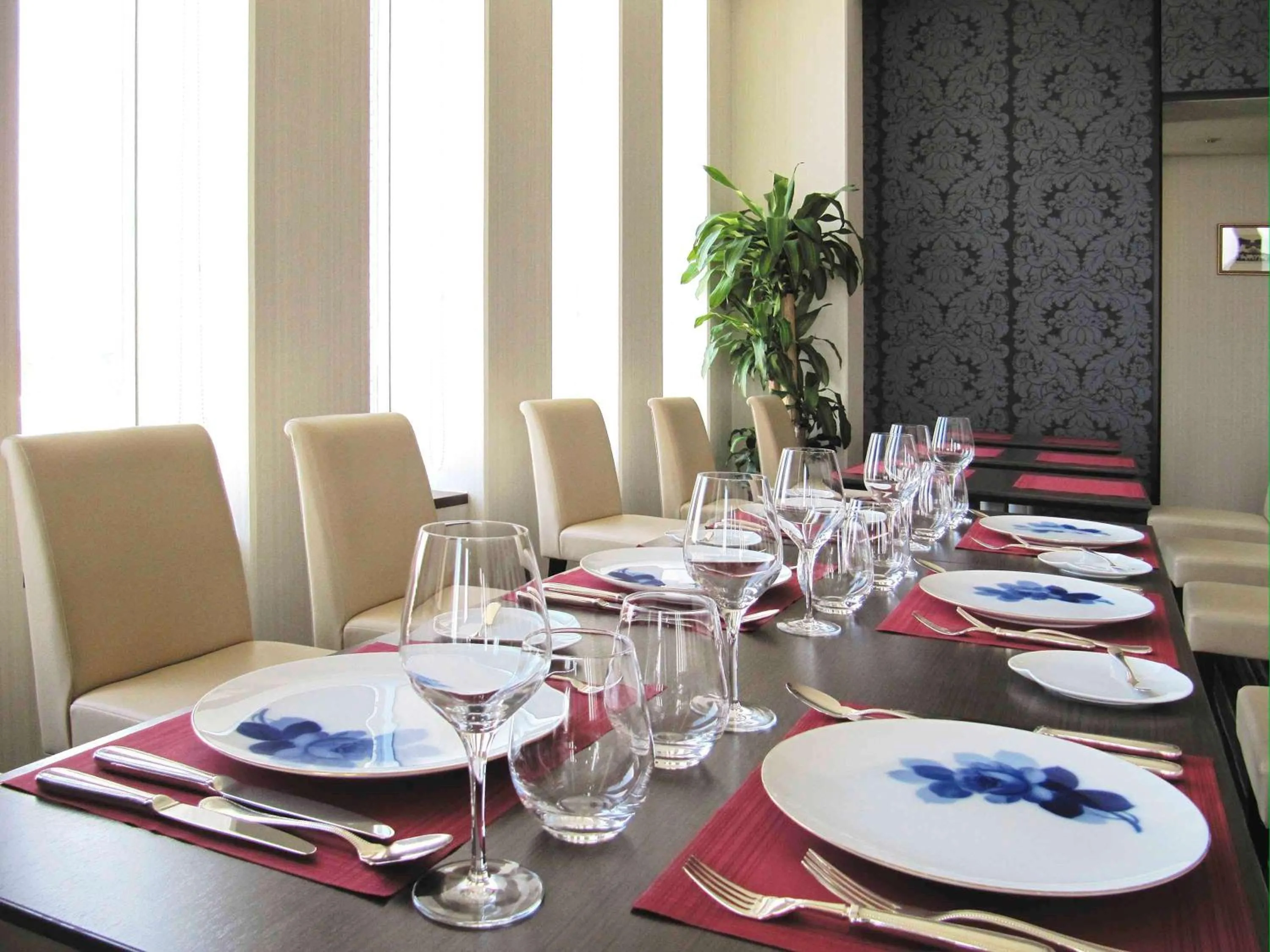 Restaurant/places to eat in Mercure Yokosuka