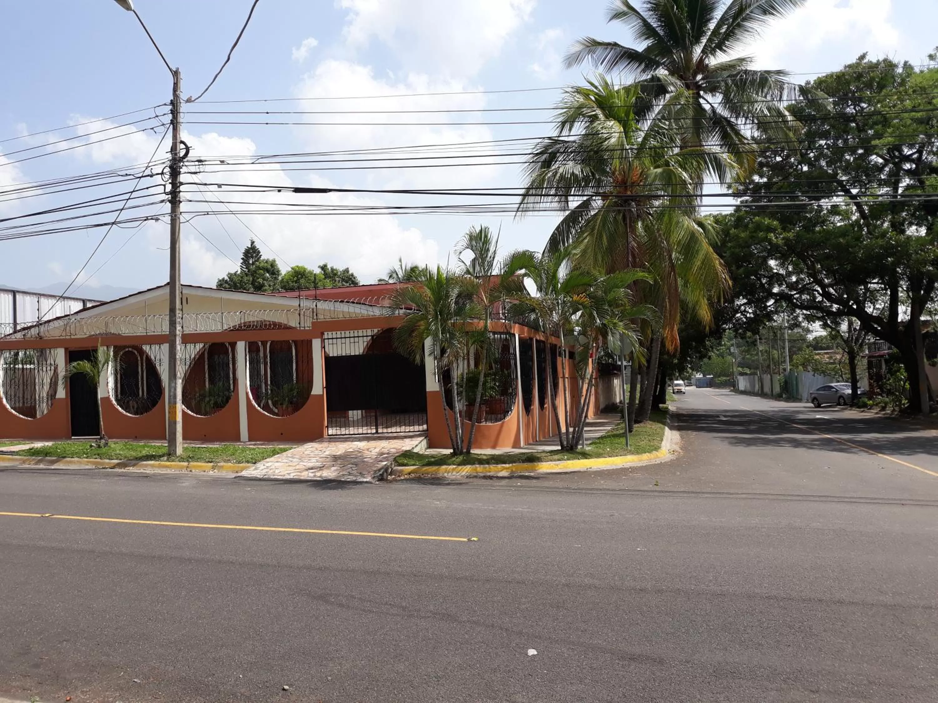 Neighbourhood, Property Building in Casa Altamira