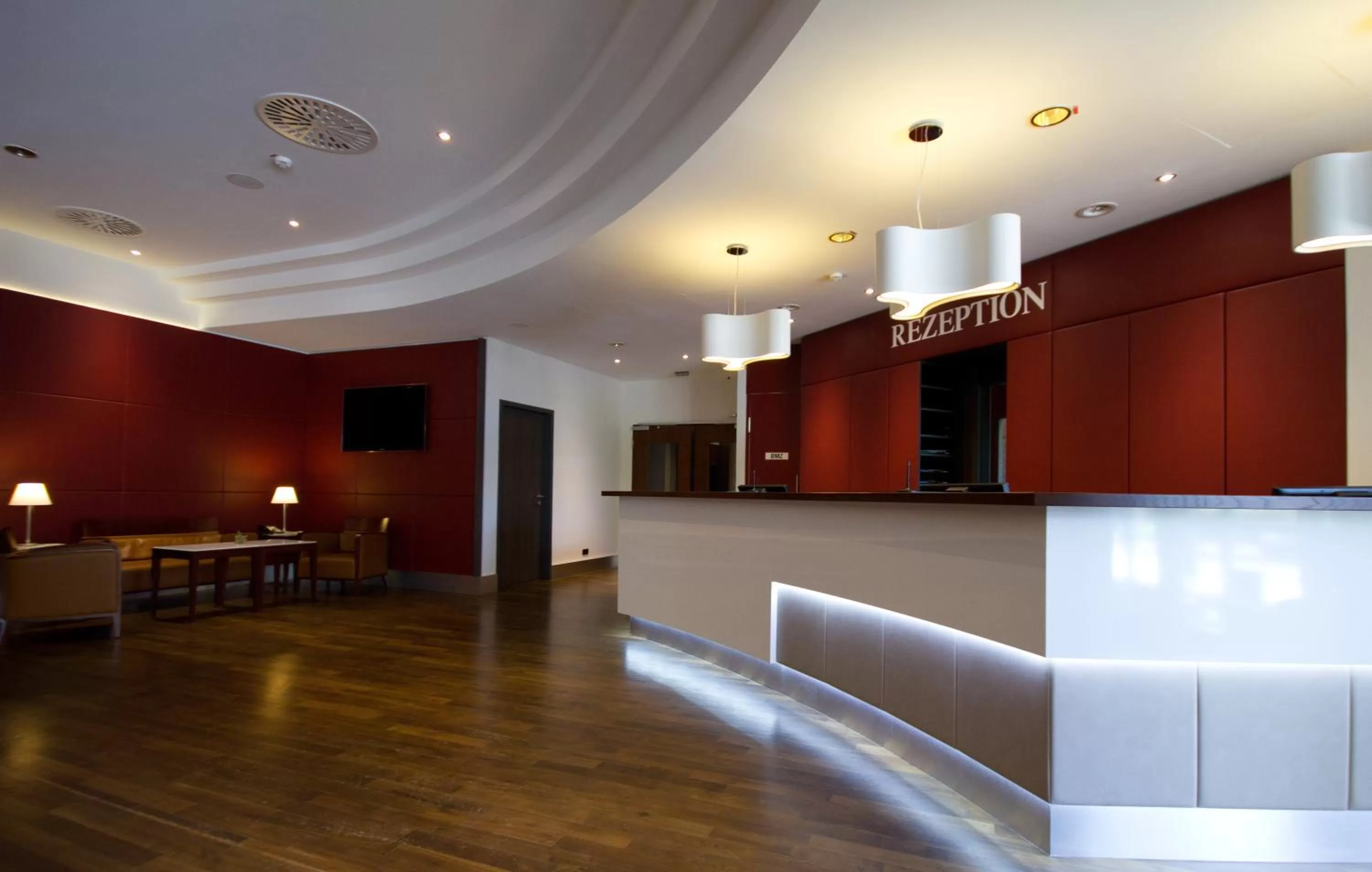 Lobby or reception in Steigenberger Dortmund