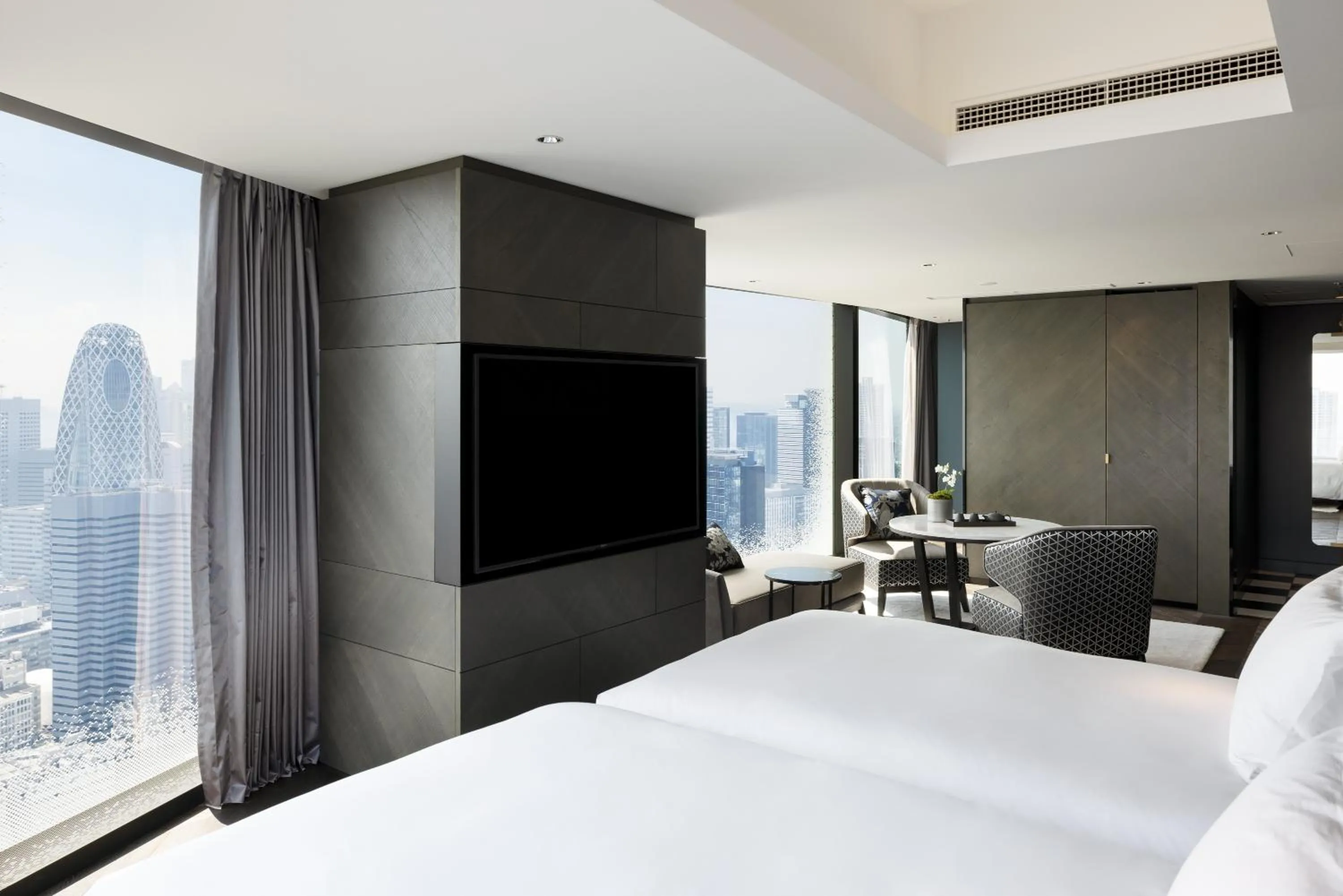 Bedroom, Bed in BELLUSTAR TOKYO, A Pan Pacific Hotel