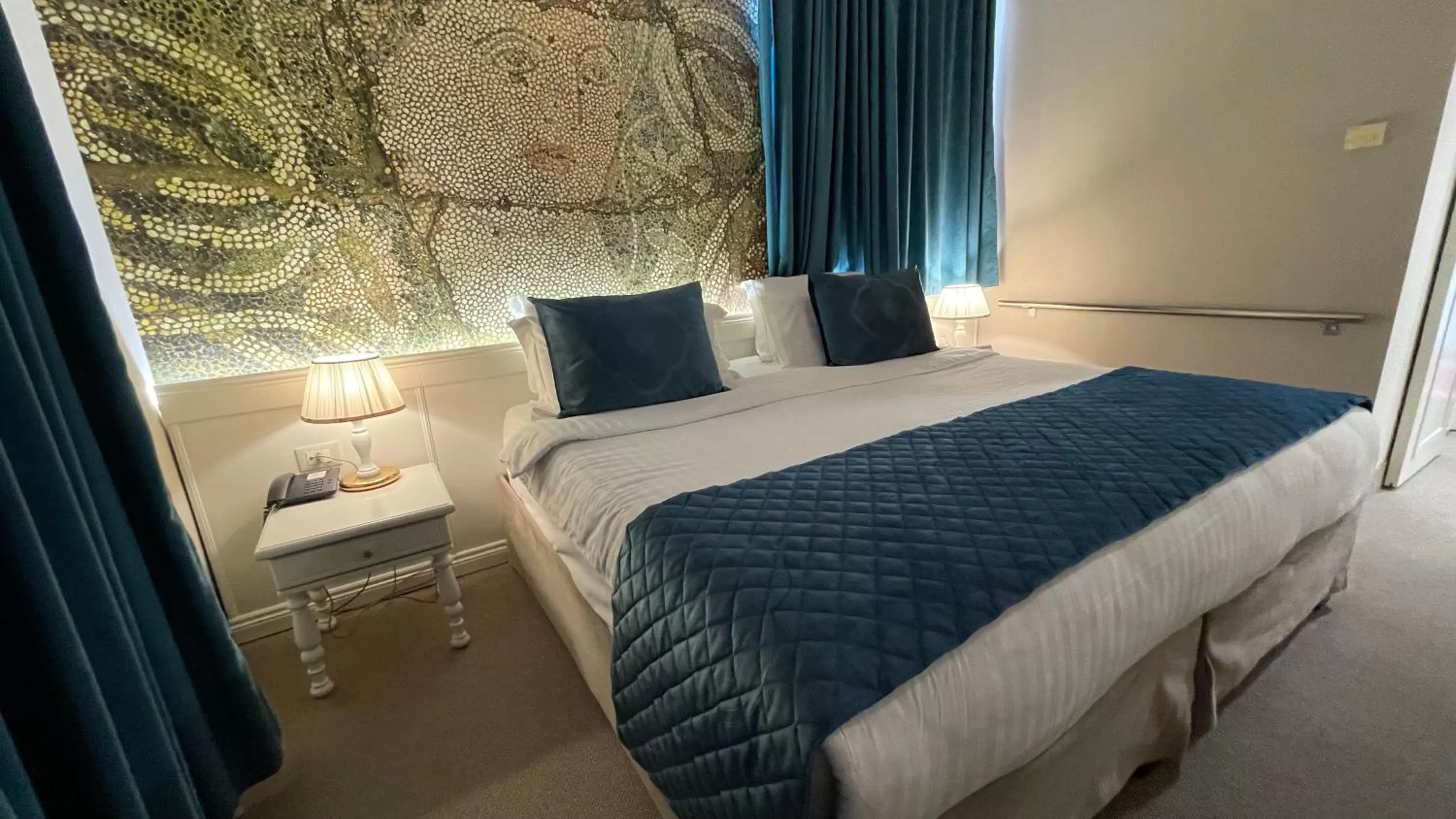 Bed in Adriatik Hotel, BW Premier Collection