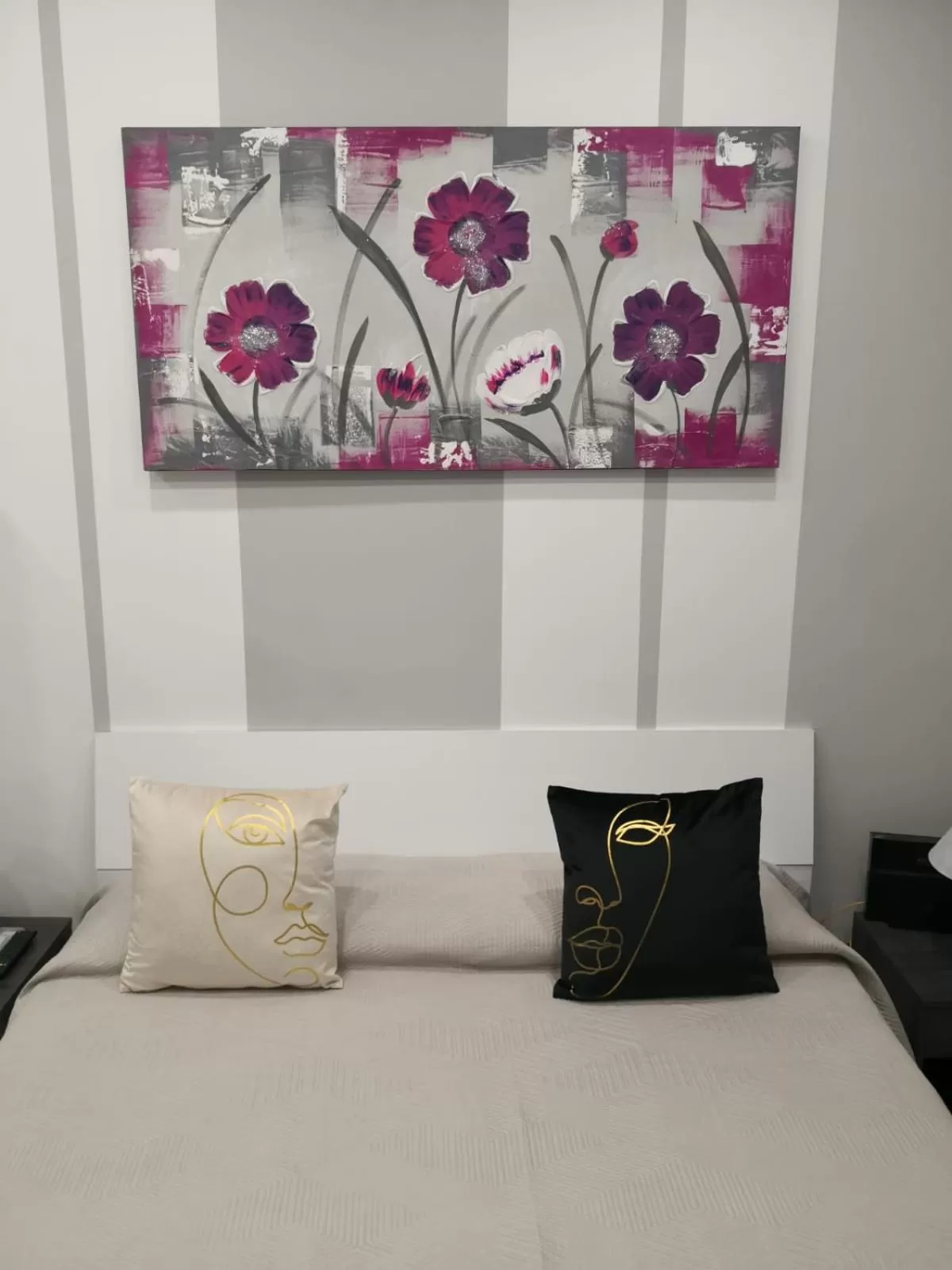 Bed in CARLINO Room's