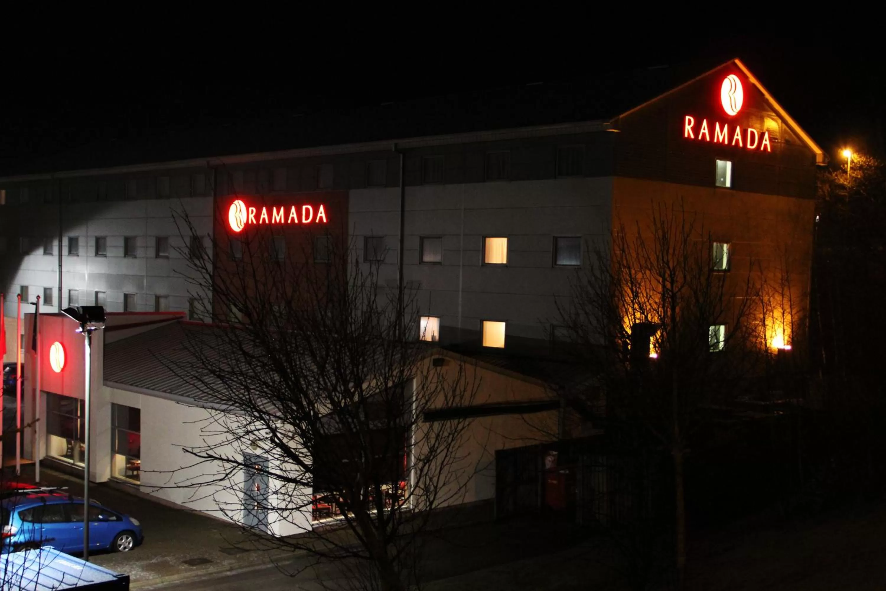 Facade/entrance in Ramada Wakefield