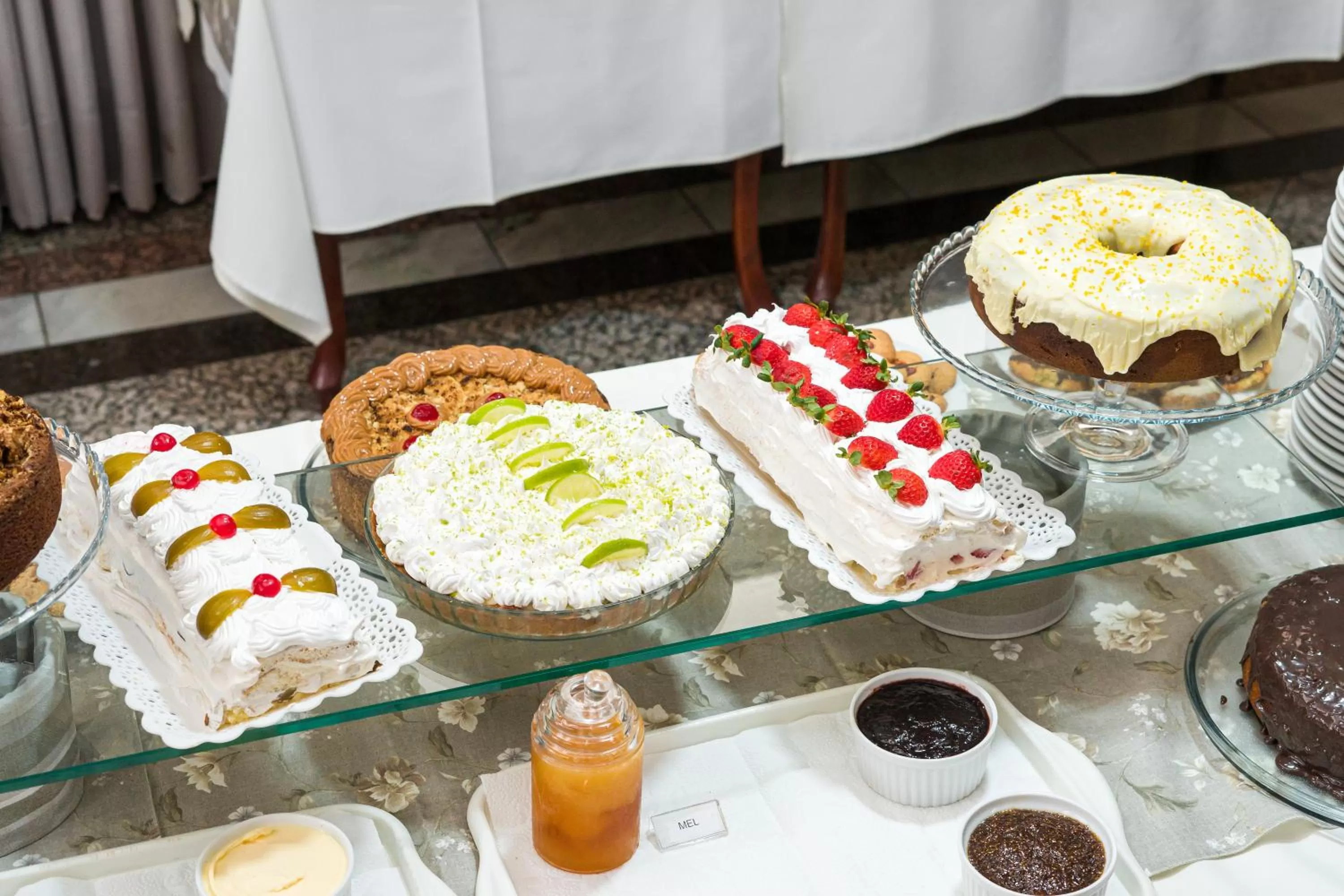 Breakfast, Food in Condall Palace Hotel