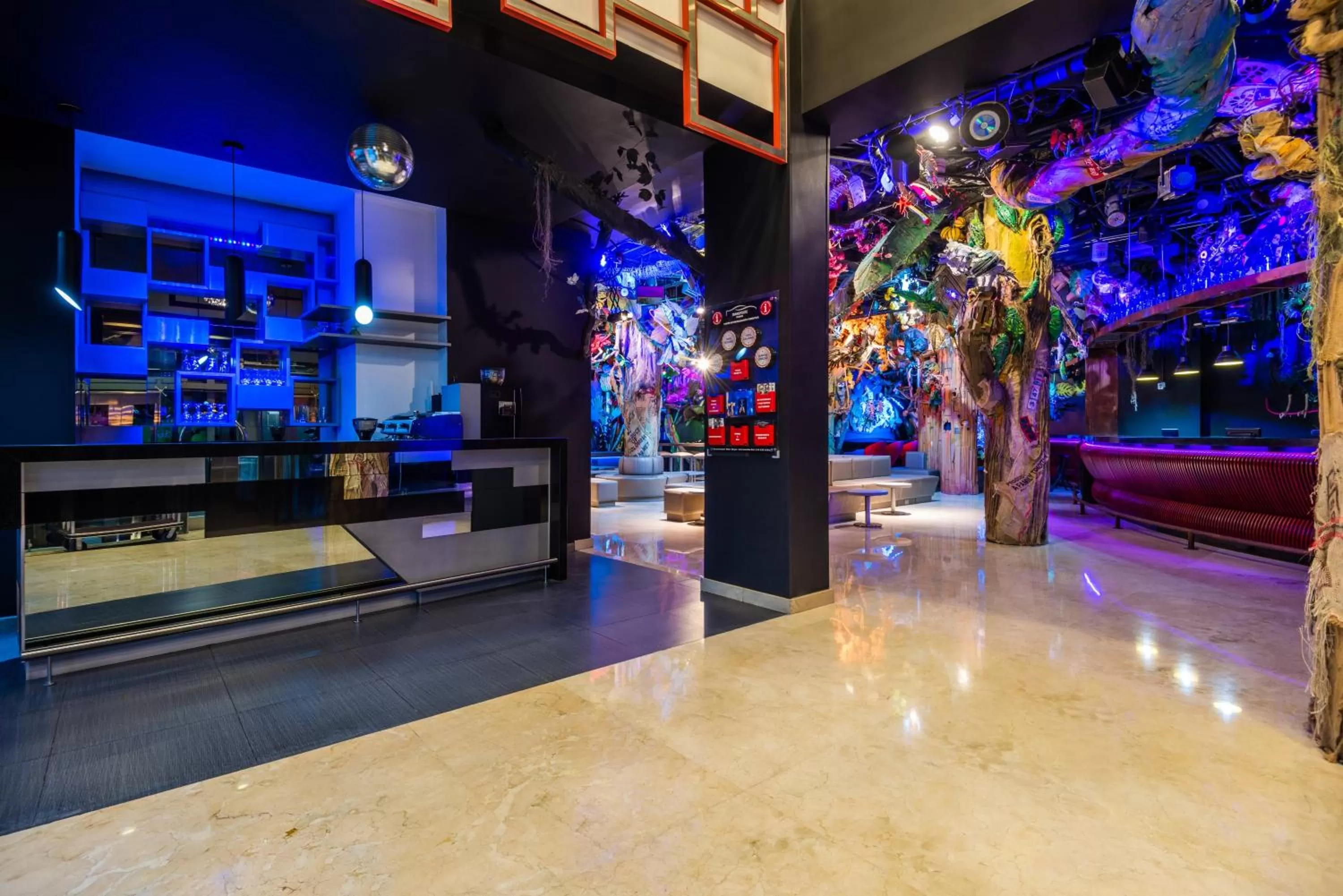 Lobby or reception in Hotel Black Tower Premium