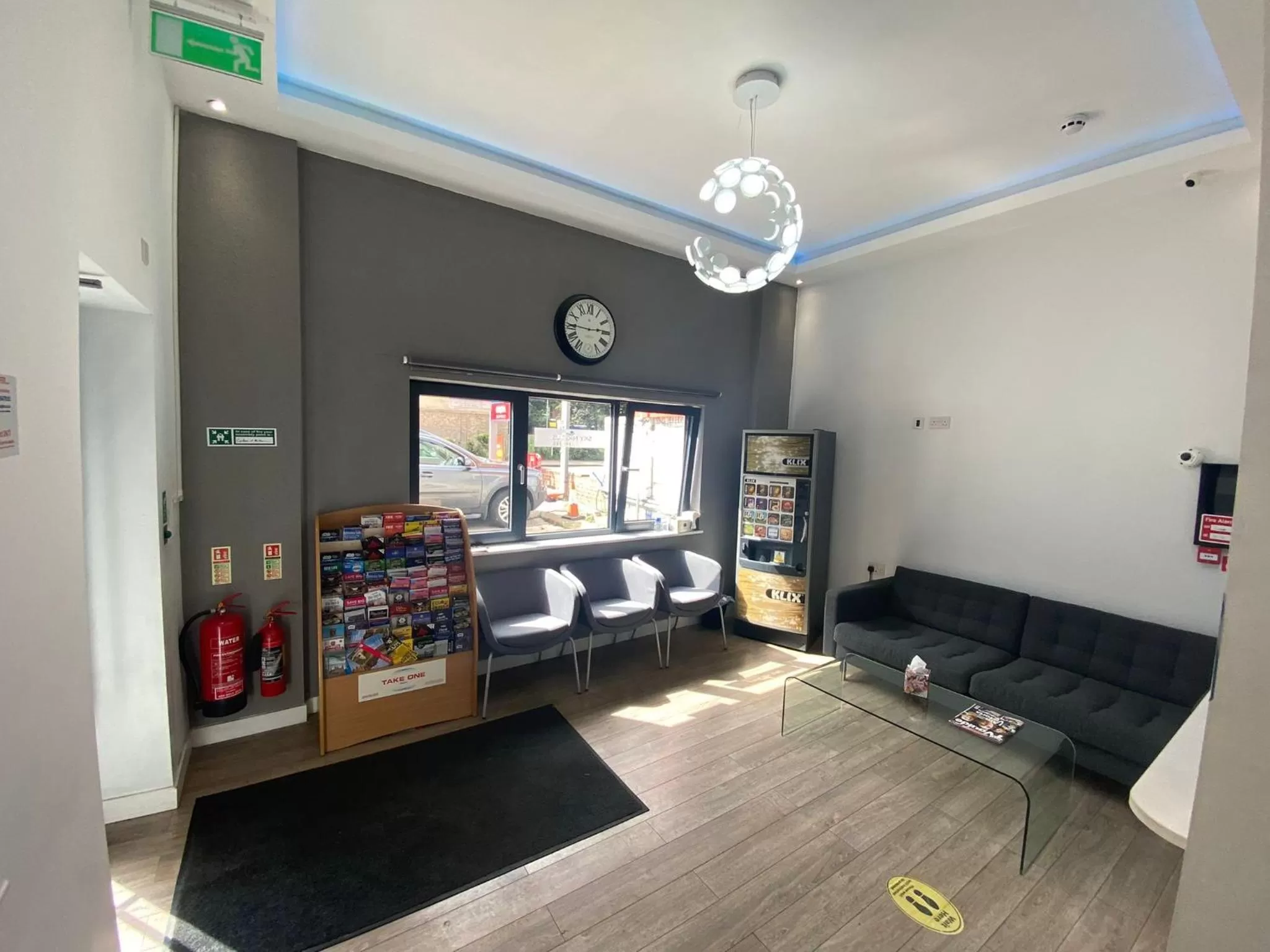 Lobby or reception in Sky Nights Hotel London Heathrow
