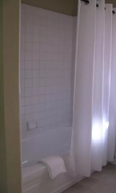 Bathroom in 5th Street Inn