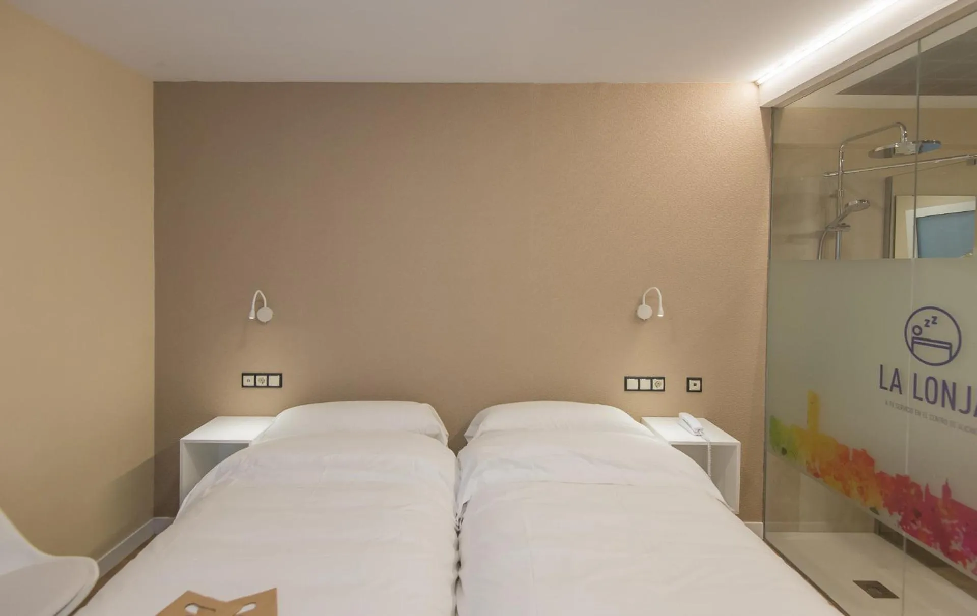 Photo of the whole room, Bed in La Lonja