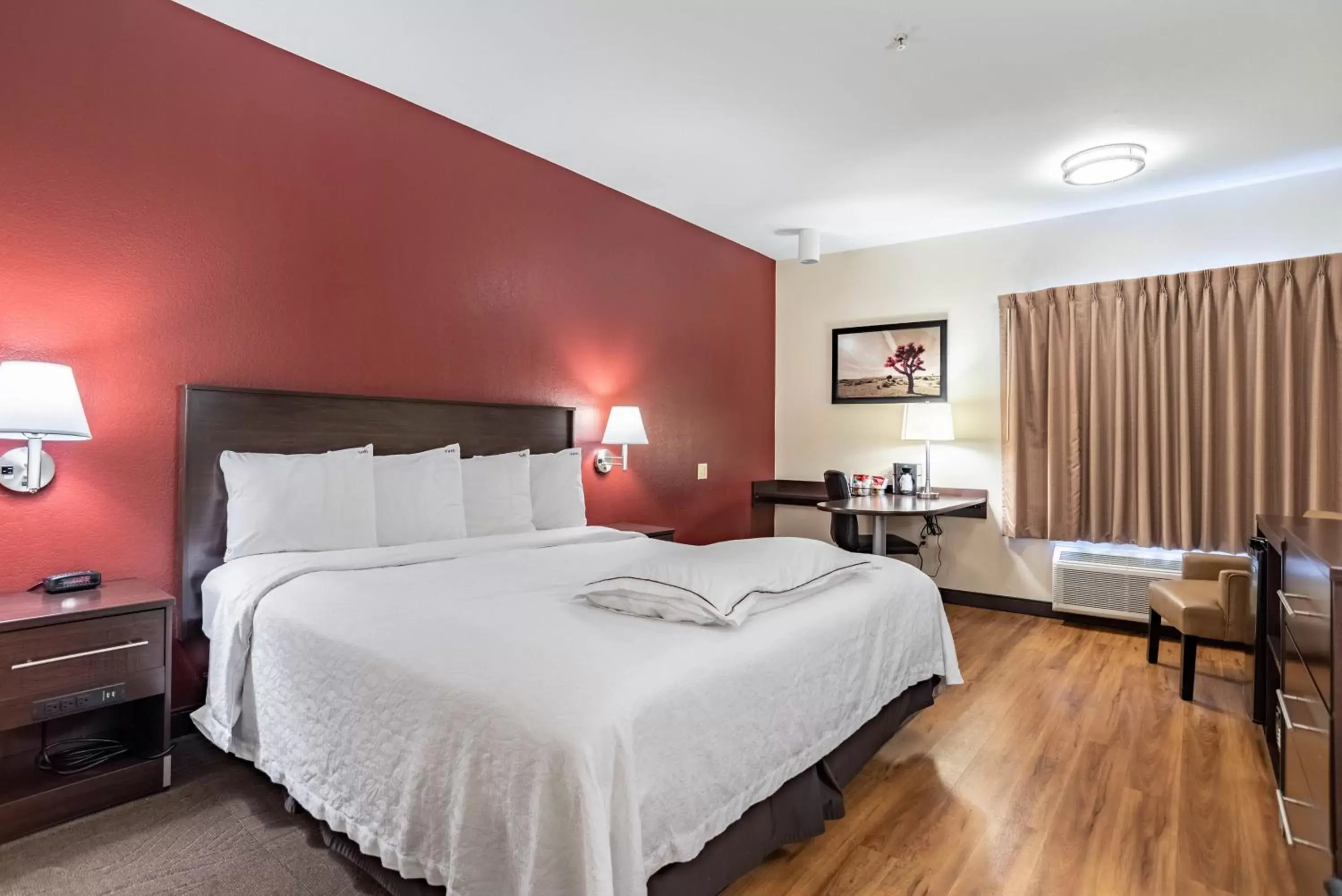 Premium King Bed Smoke Free (Upgraded Bedding and Snack Box) in Red Roof Inn PLUS + Phoenix West Premium King Bed Smoke Free (Upgraded Bedding and Snack Box) in Red Roof Inn PLUS + Phoenix West