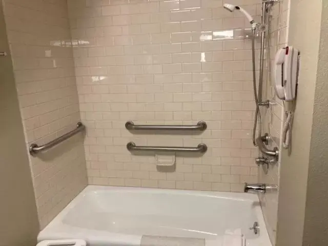 Double Room - Disability Access in Stonewall Resort Double Room - Disability Access in Stonewall Resort