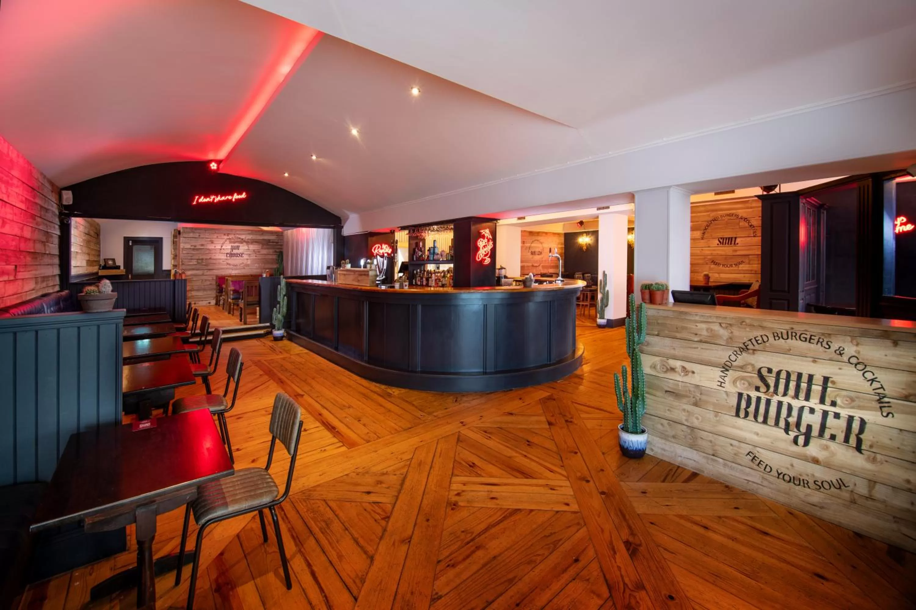 Restaurant/places to eat in Kildare House Hotel