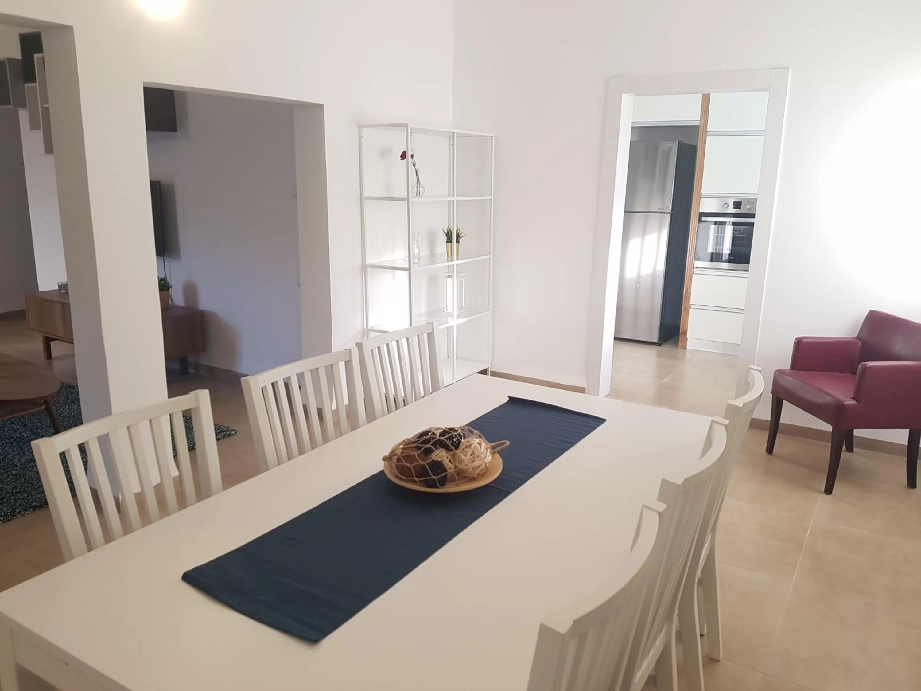 Dining area in אבני החושן- Avnei Hoshen