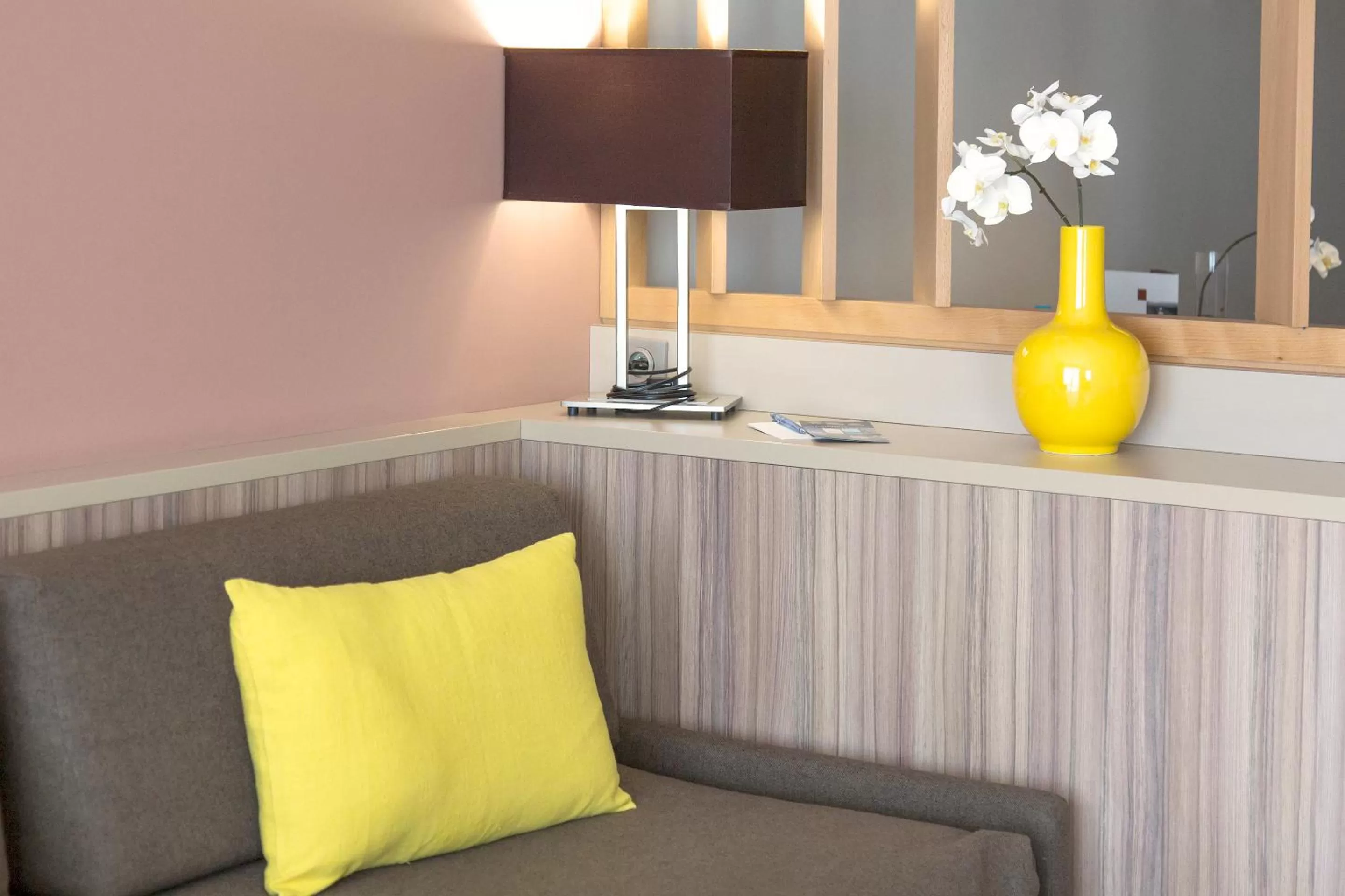 Living room in Best Western Plus Ajaccio Amirauté