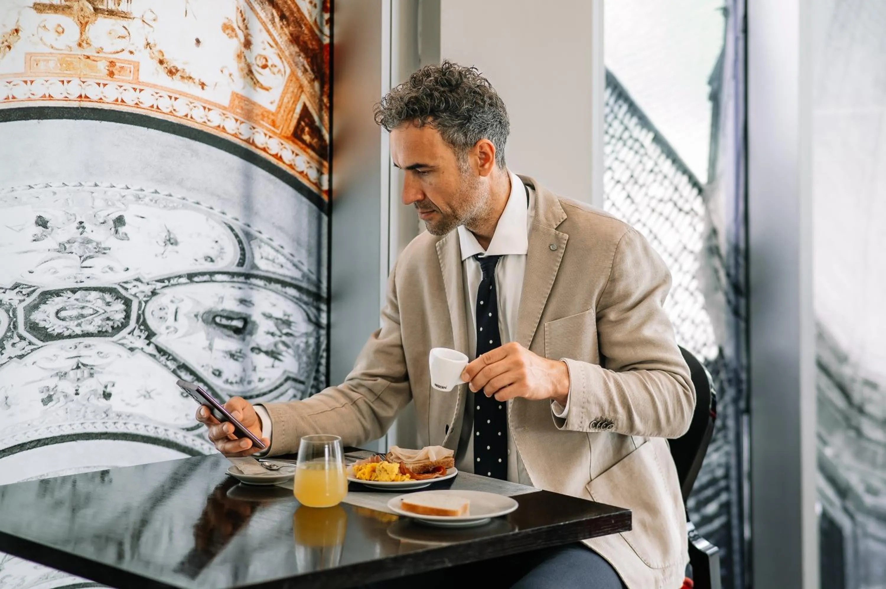 Continental breakfast in Hotel Cosmopolitan Bologna