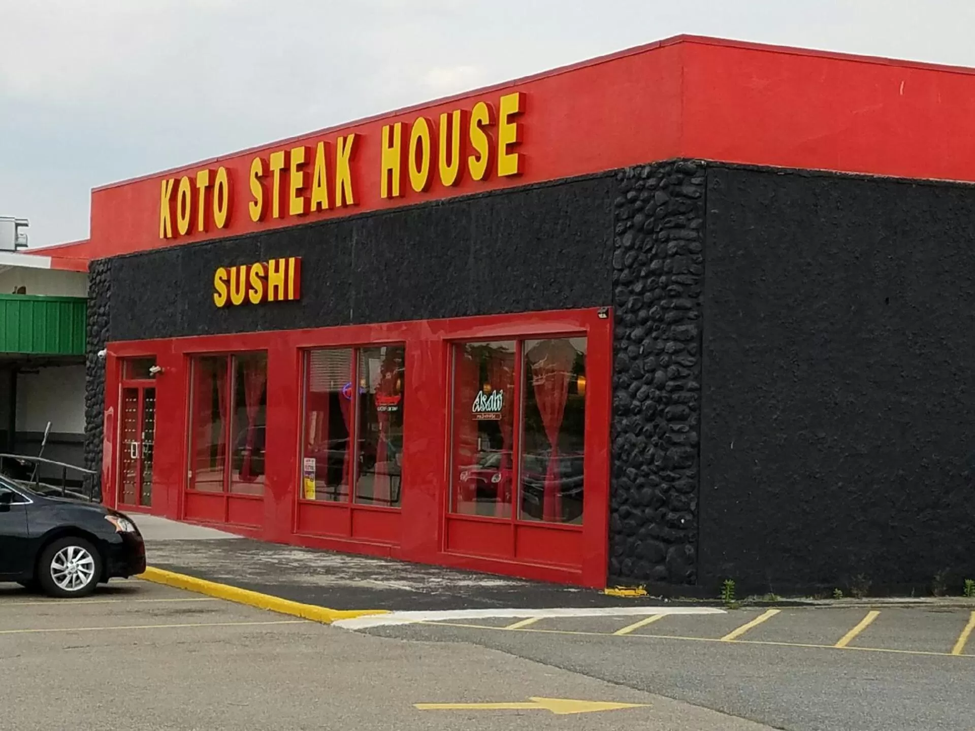 Property building in Woonsocket Motor Inn