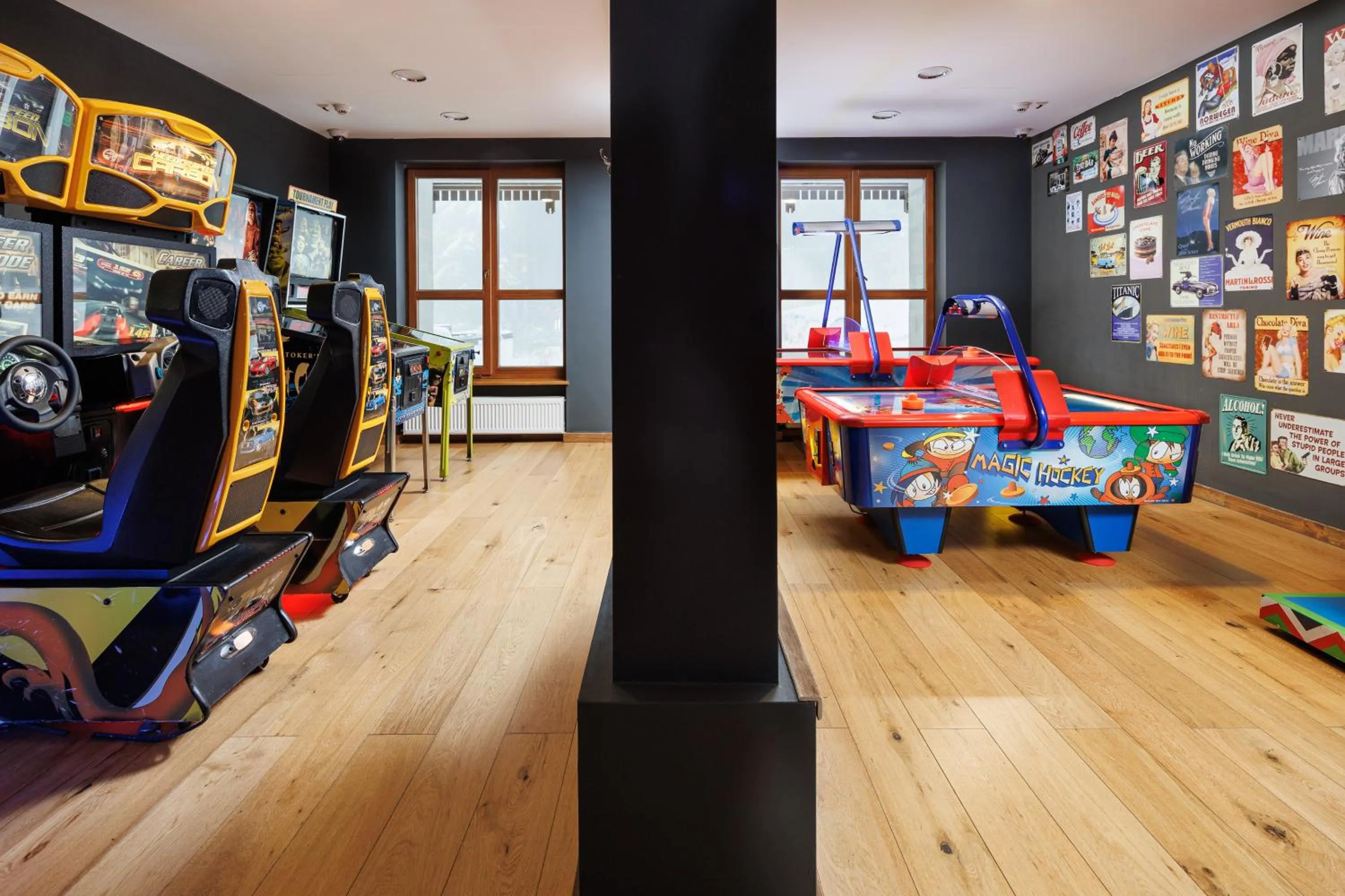 Children play ground in Teleferic Grand Hotel