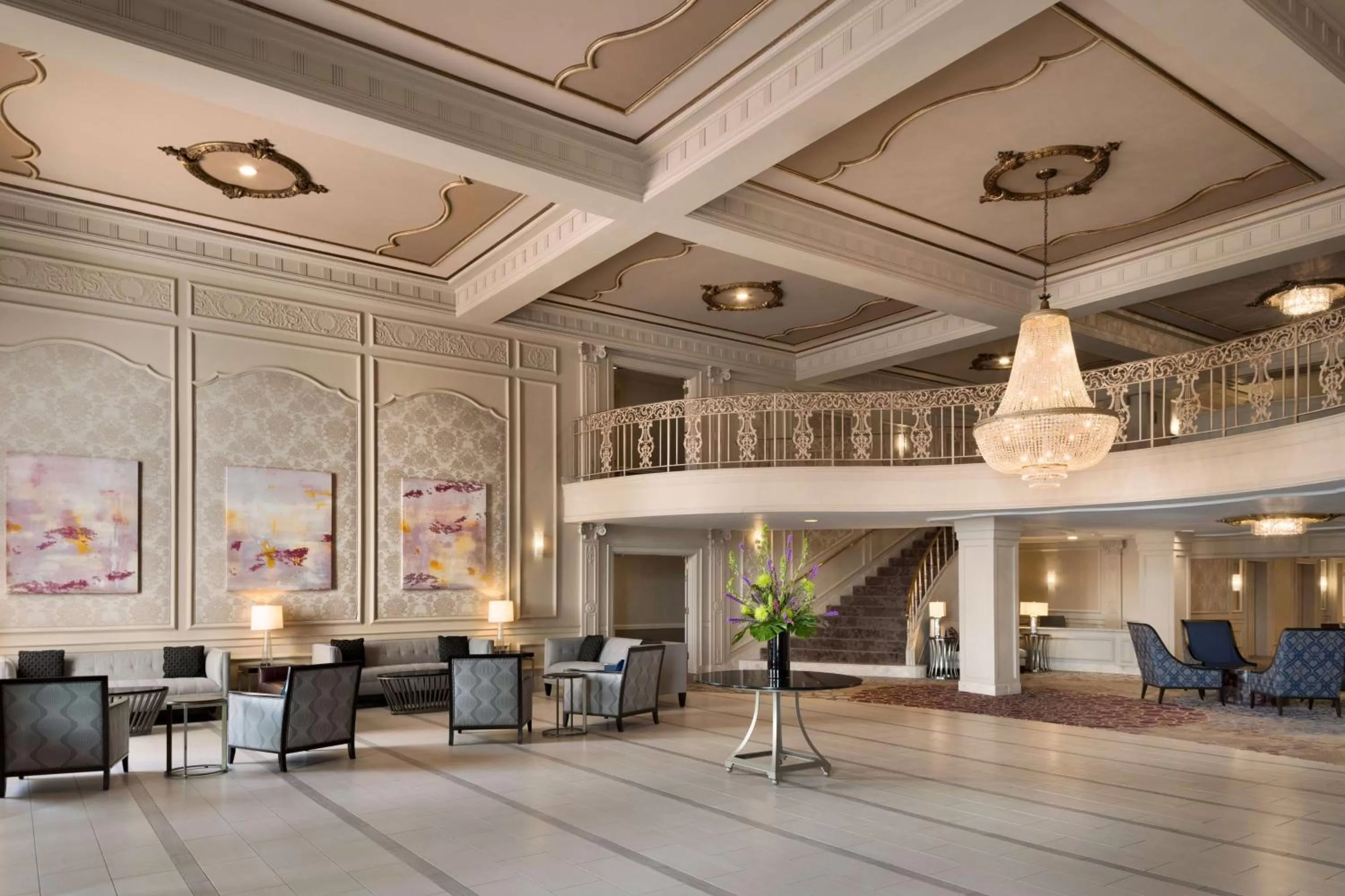 Lobby or reception in Hilton St. Louis Frontenac