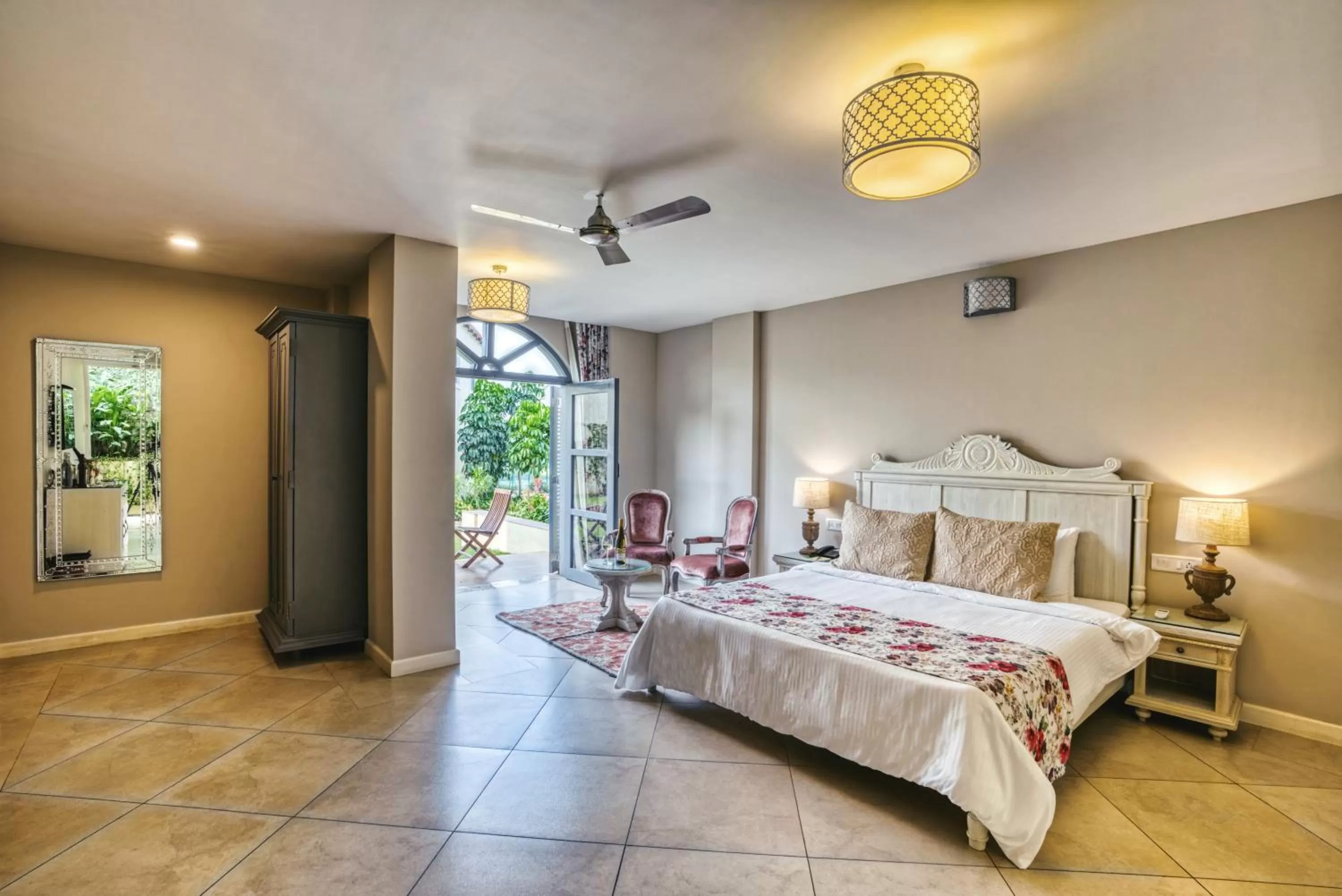 Photo of the whole room in The Source At Sula