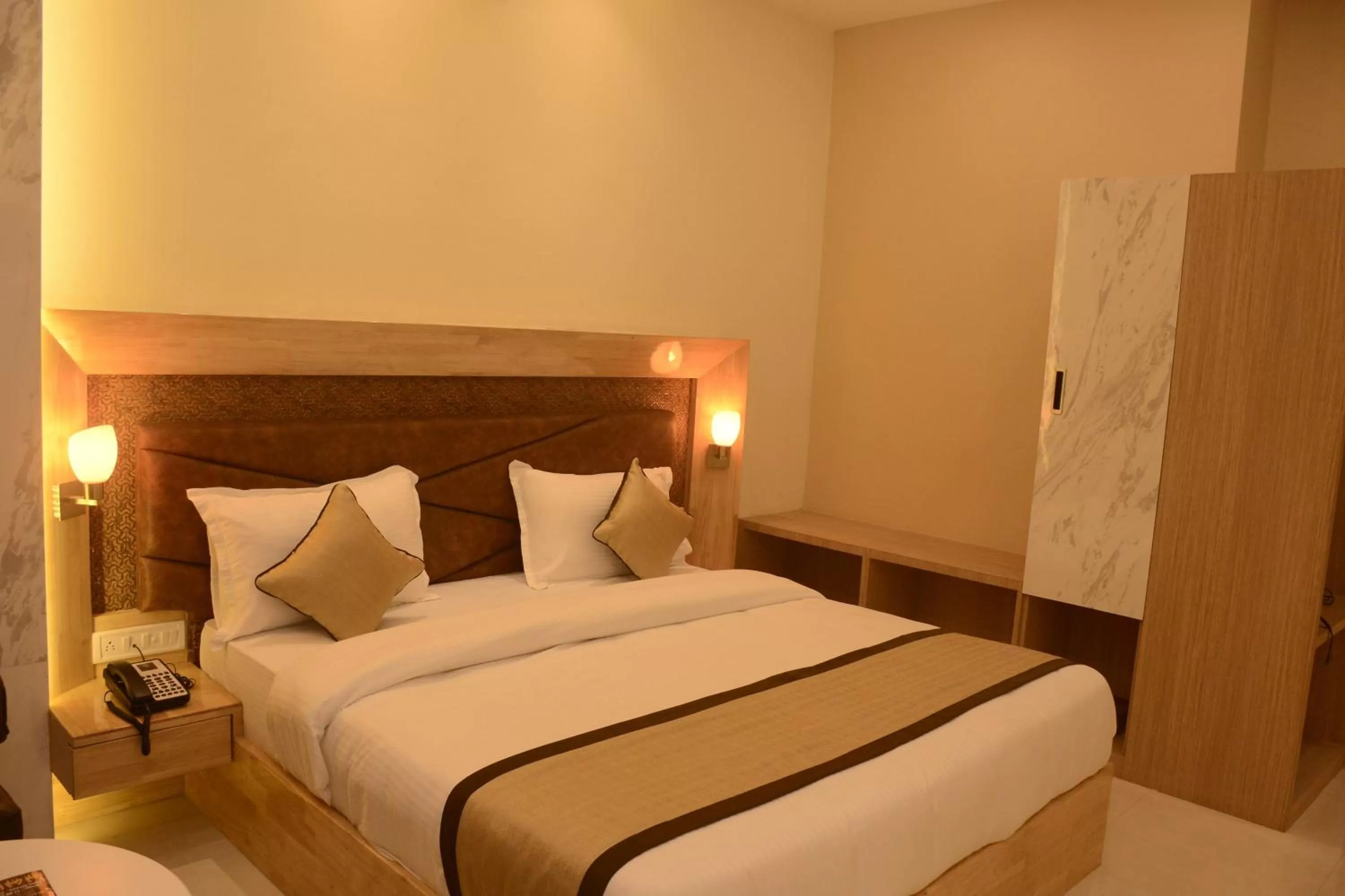 Photo of the whole room, Bed in Hotel Bharat