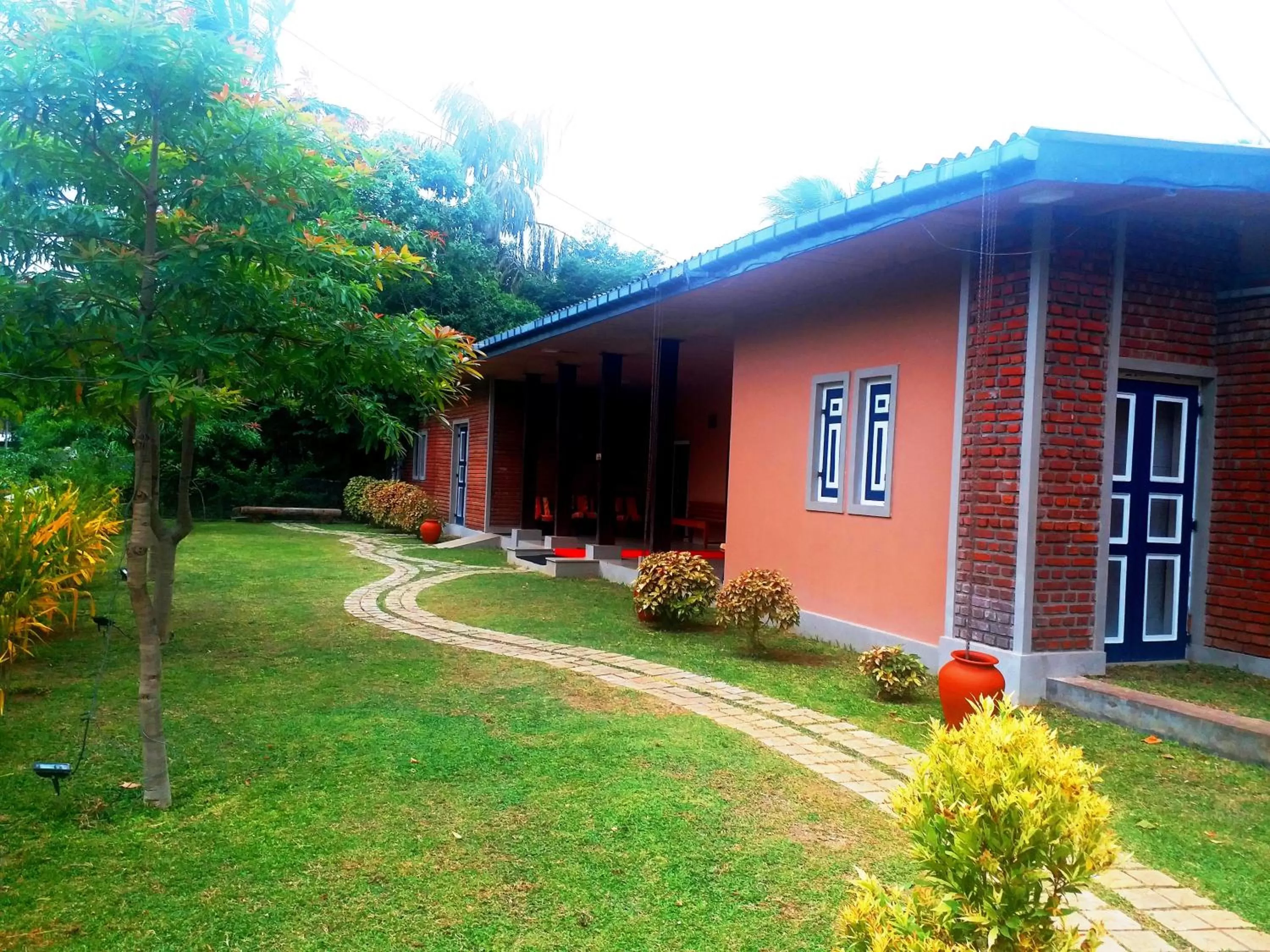 Garden, Property Building in Honey Tree Polonnaruwa