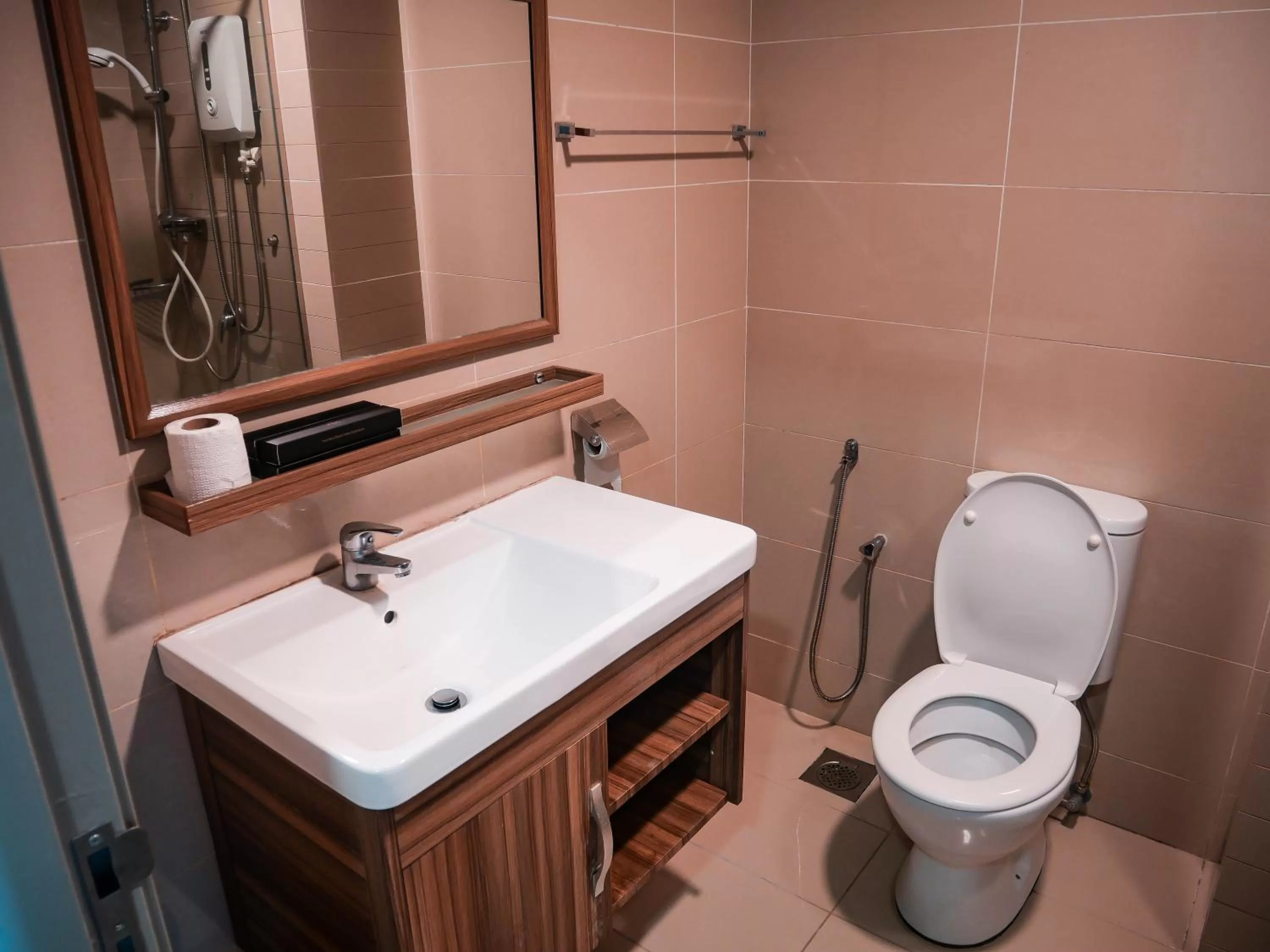 Bathroom in Bangi Perdana Hotel