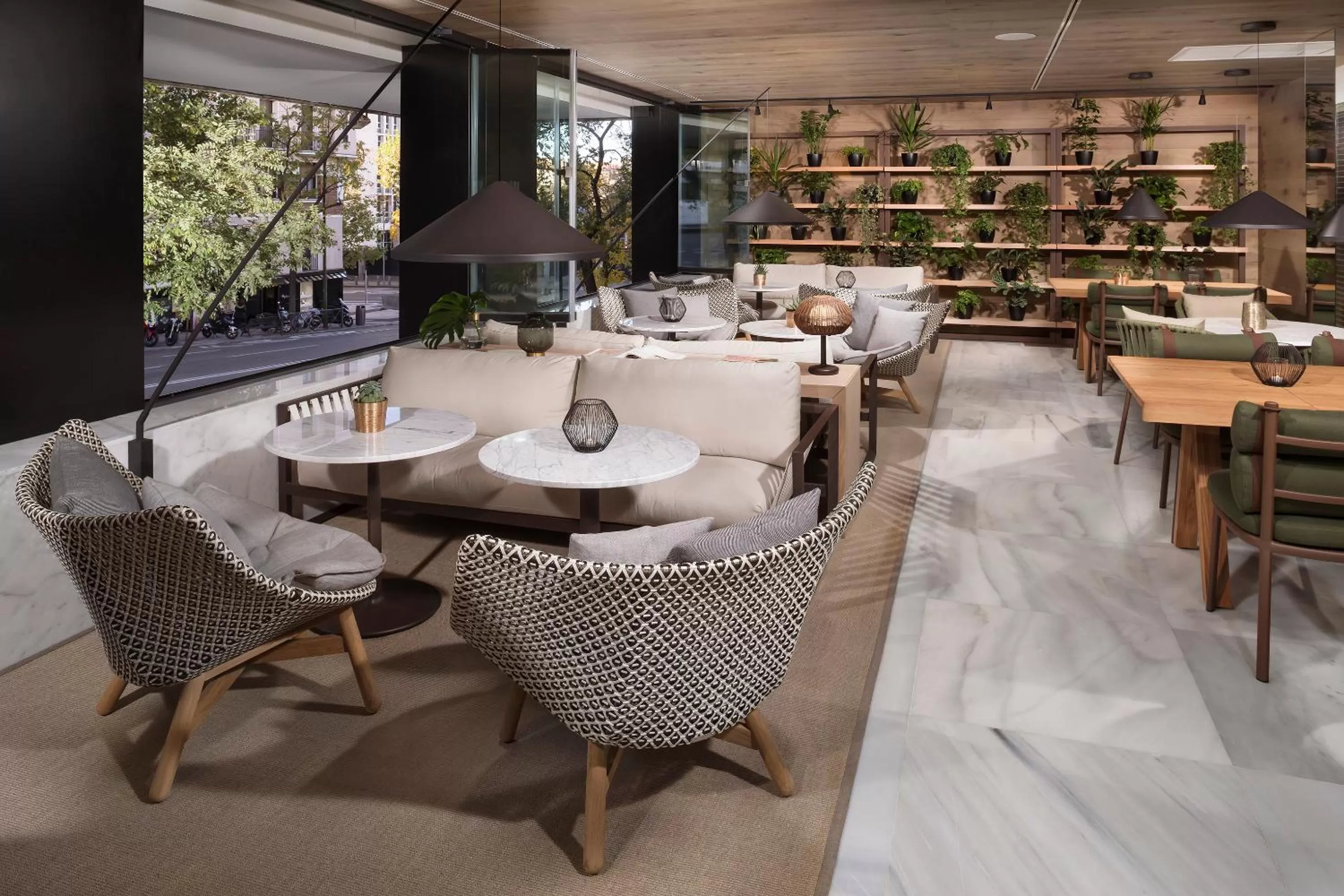 Lounge or bar in Melia Madrid Serrano
